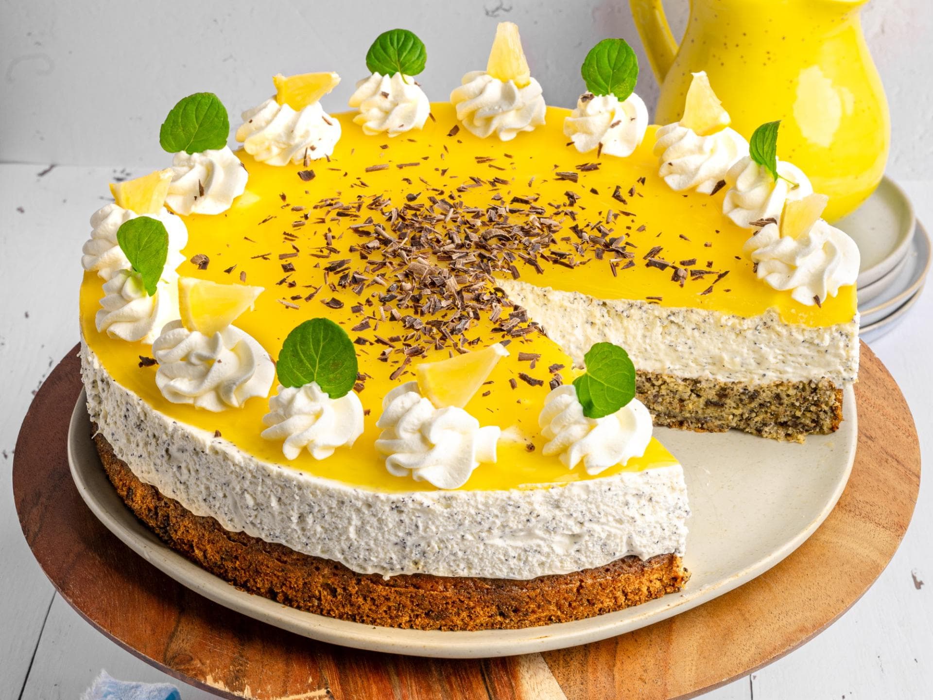 Schmand-Mohntorte mit Zitronenspiegel Schmand-Mohntorte mit Zitronenspiegel