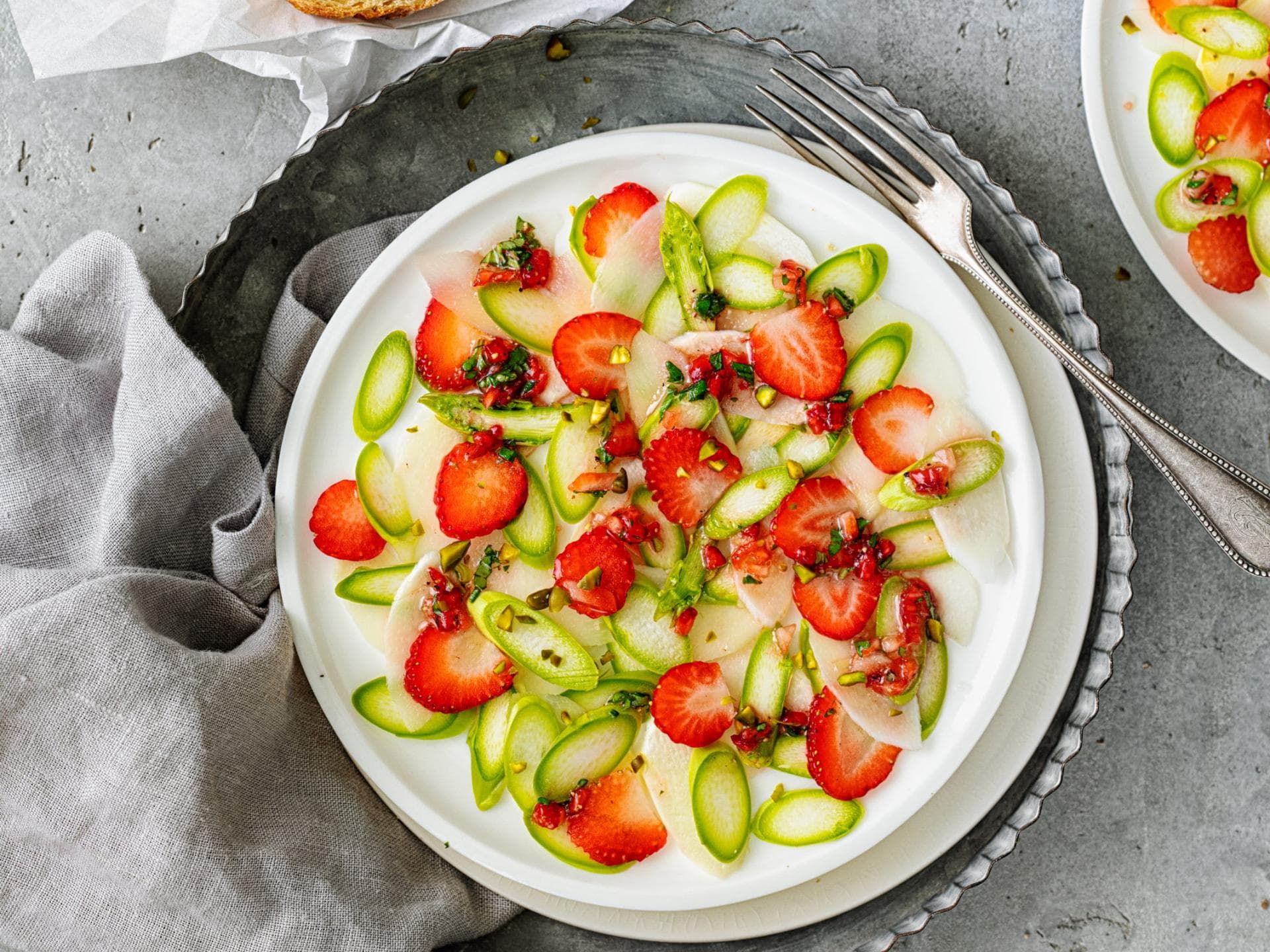 Spargel-Erdbeer-Carpaccio
