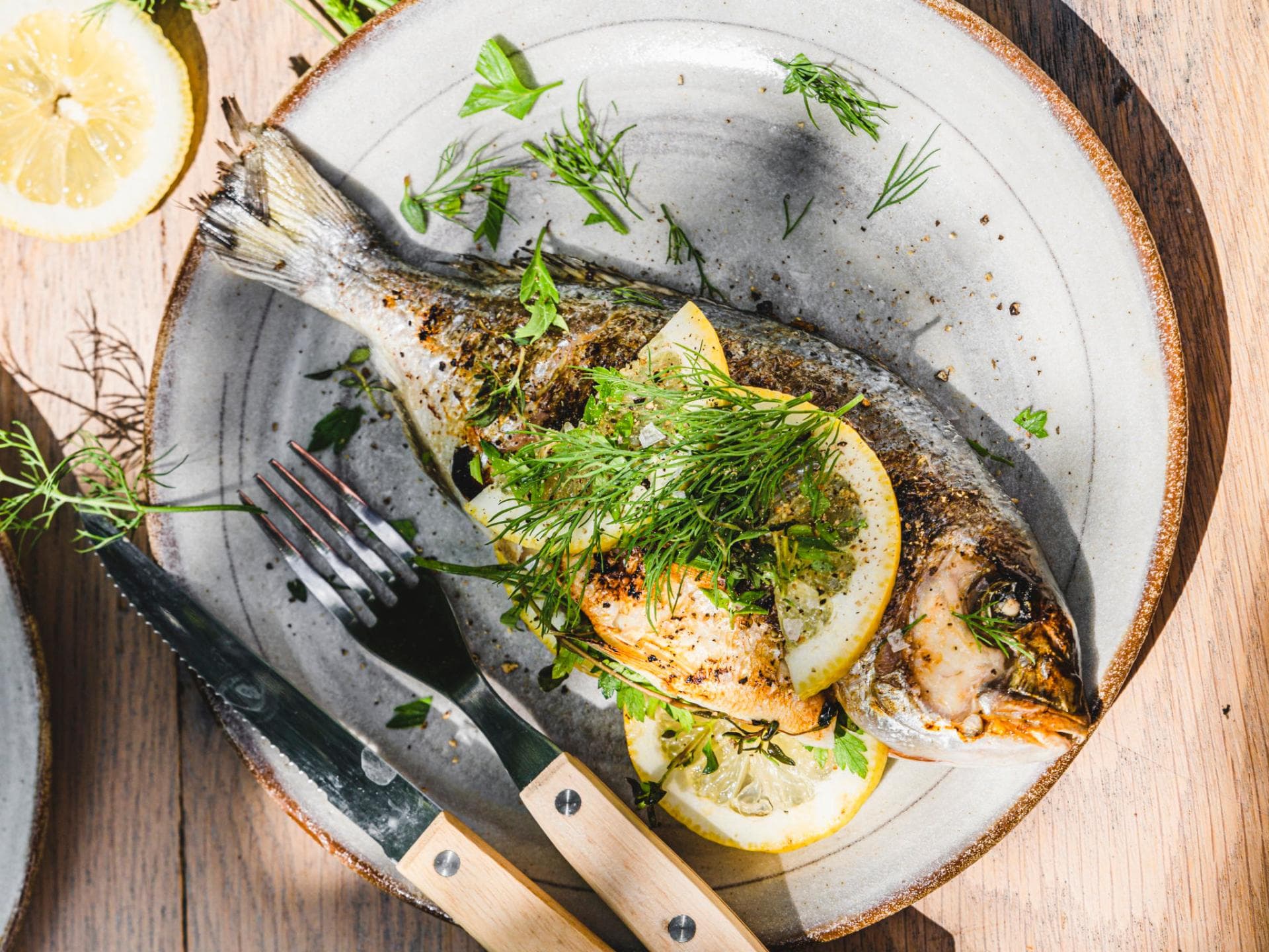 Gegrillte Kräuter-Dorade Gegrillte Kräuter-Dorade