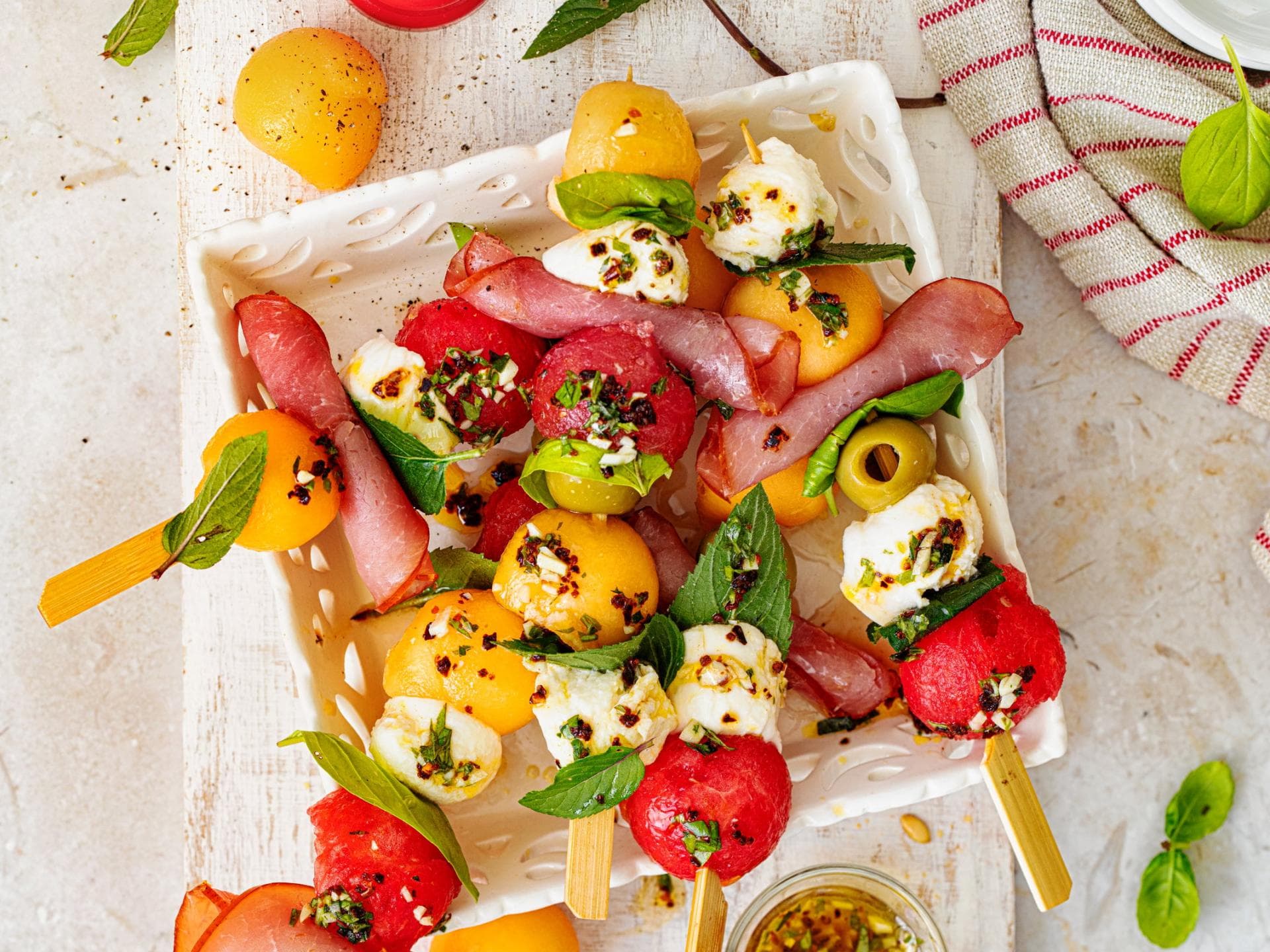 Melonen-Schinken-Spieße Melonen-Schinken-Spieße
