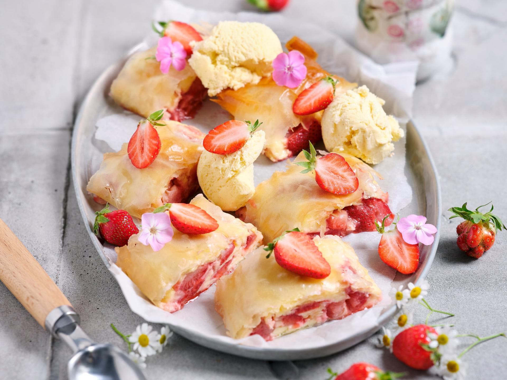 Schneller Erdbeer-Strudel Schneller Erdbeer-Strudel