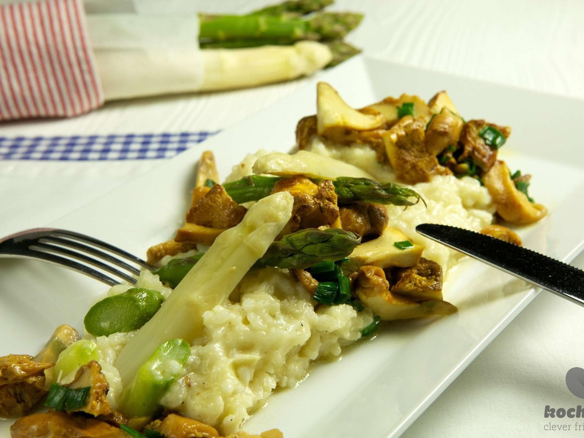 Spargelrisotto mit Eierschwammerl Spargelrisotto