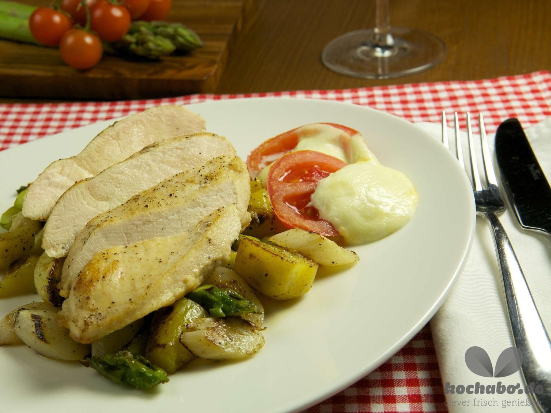 Hühnerbrust mit Tomaten-Mozzarella