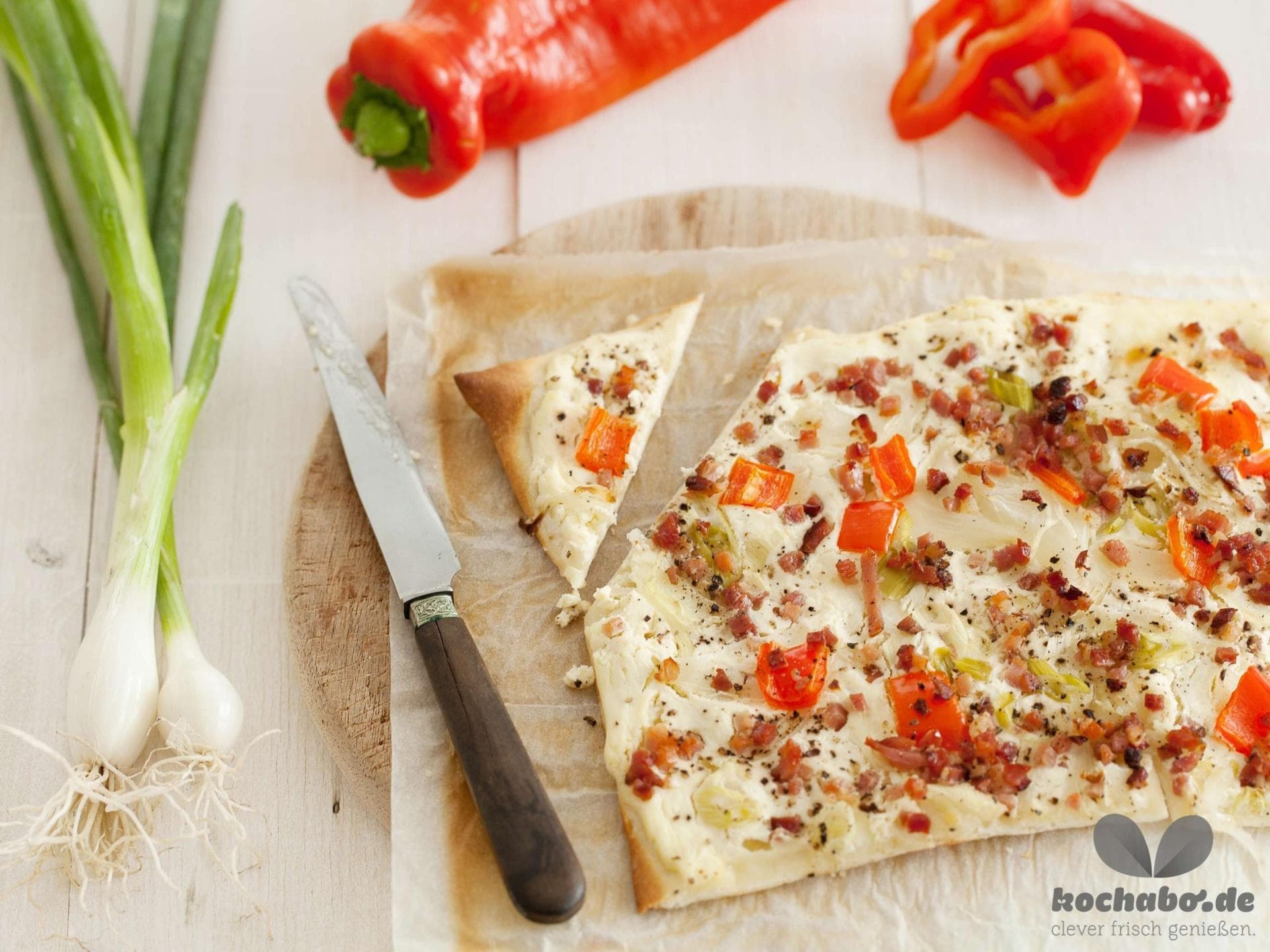 Flammkuchen mit Paprika Flammkuchen