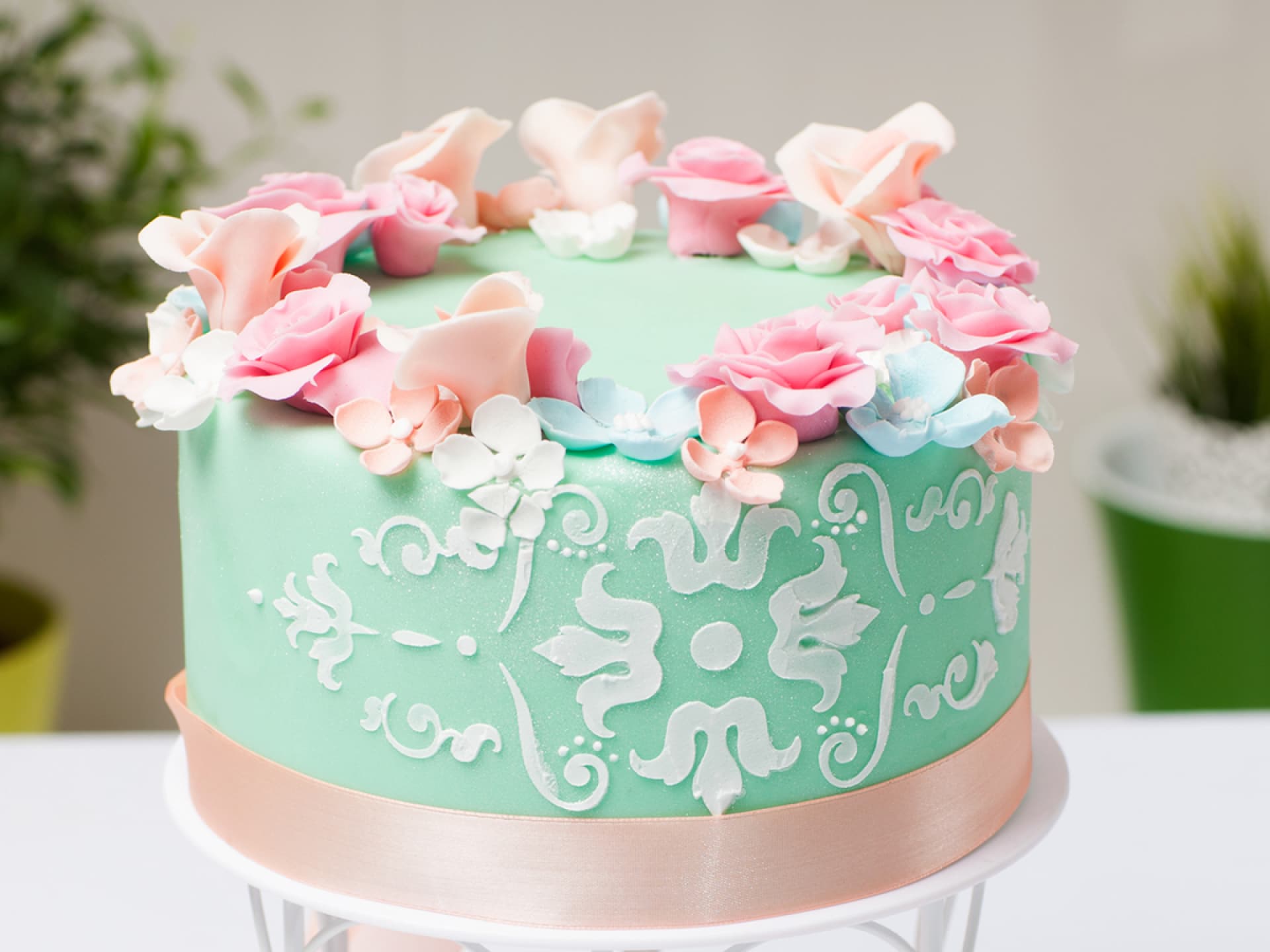 Gefüllte Marzipan-Torte