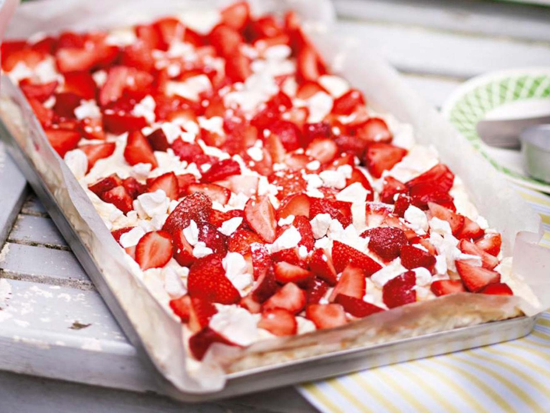 Blechkuchen mit Quark-Creme & Baiser