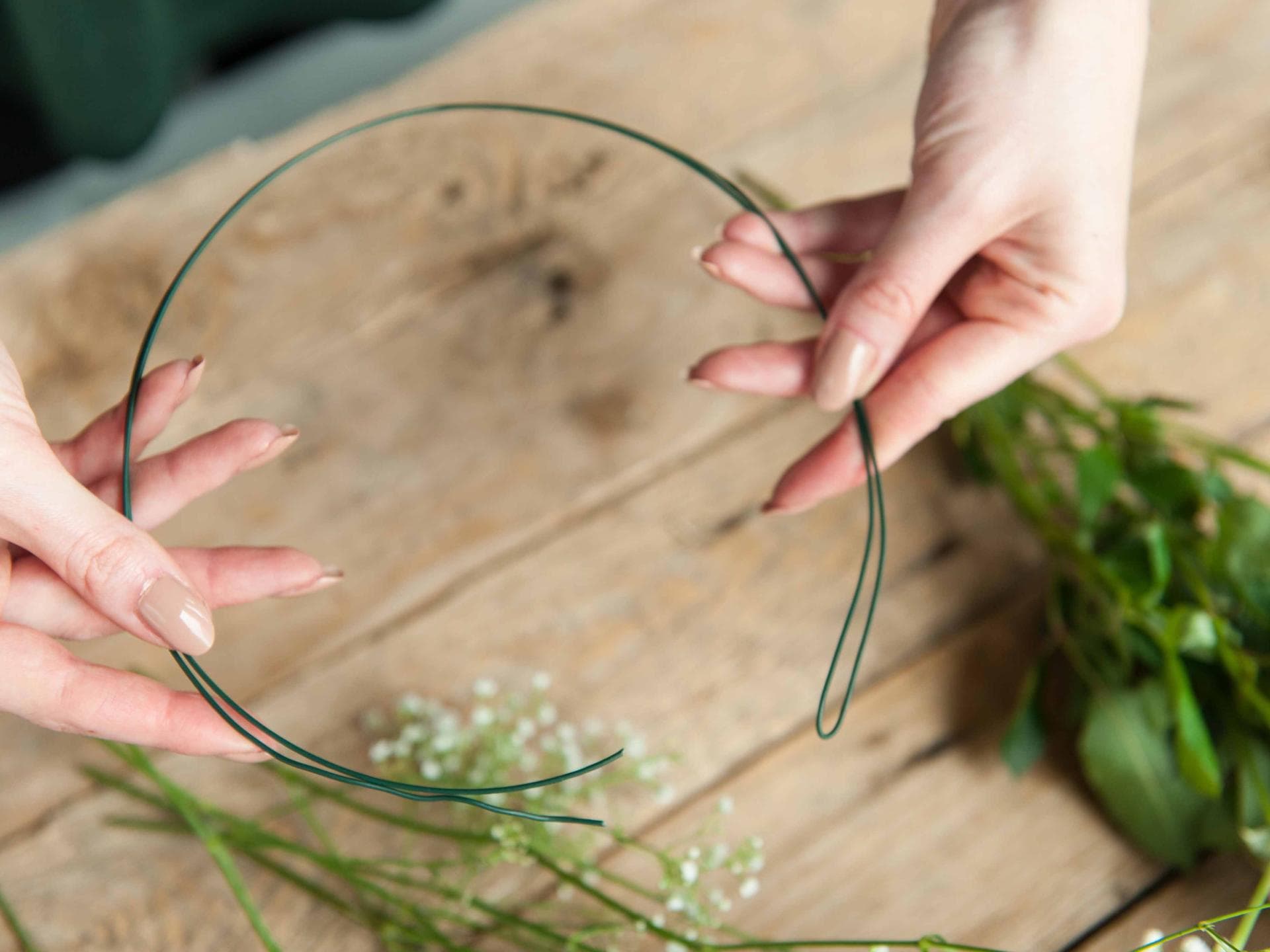 Blumenkranz für die Haare selber machen - Schritt 1