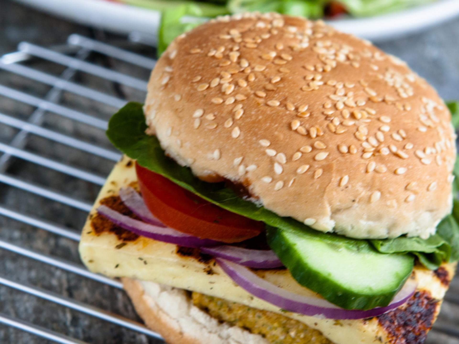 Burger mit Grillkäse - Ganz ohne Fleisch 