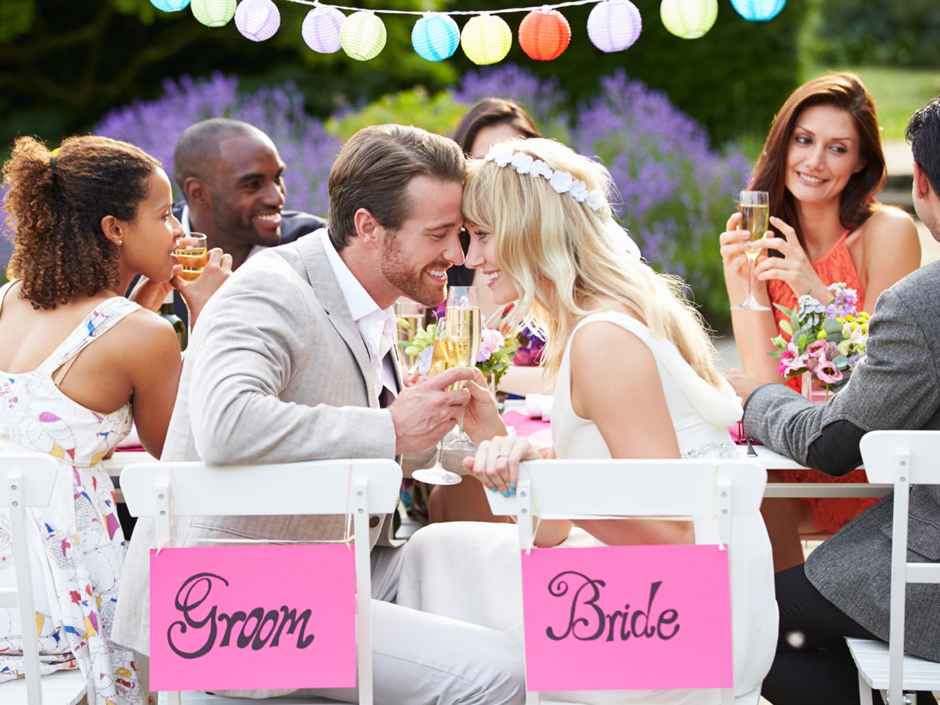 Spartipps für die Hochzeit Braut und Bräutigam