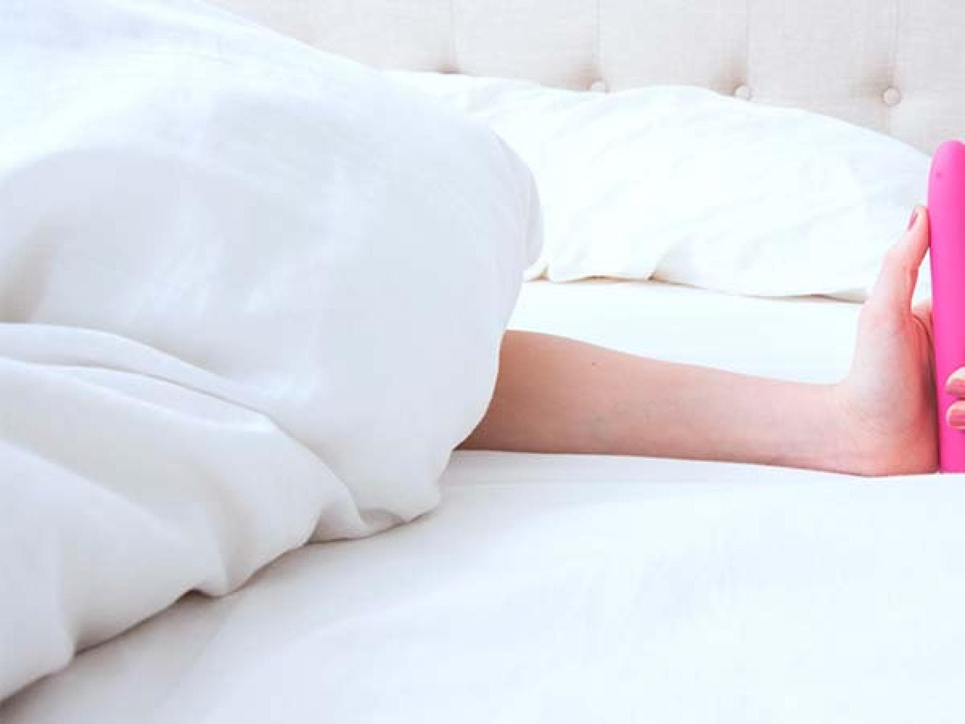mit dildo schlafen Vibrator mit Fernbedienung: Anregung fürs Liebesleben main image 0