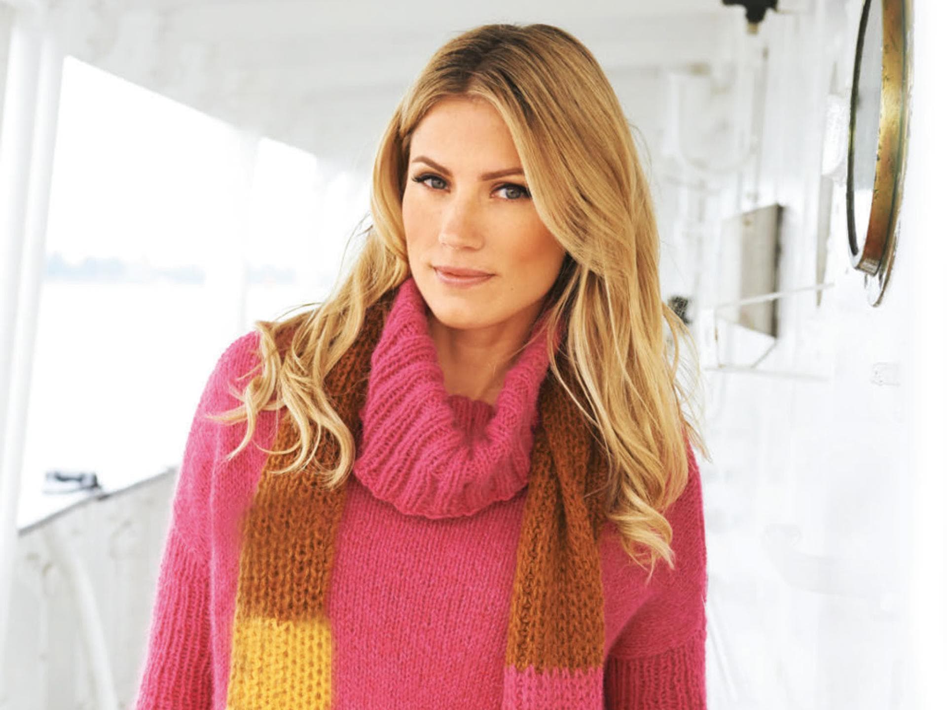 Pulli und Schal: Kuschel-Duo in Pink