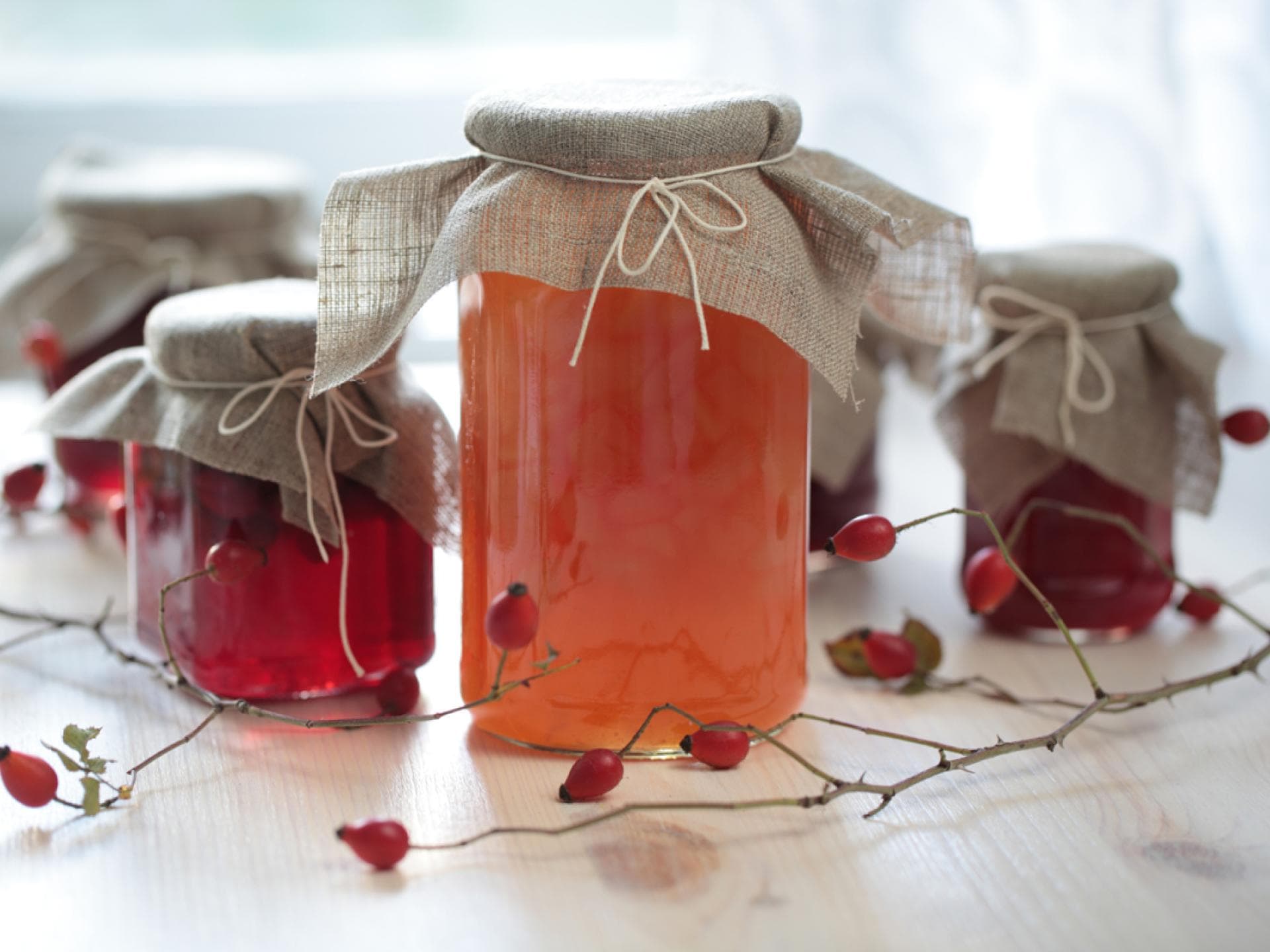 Quittengelee und Beeren