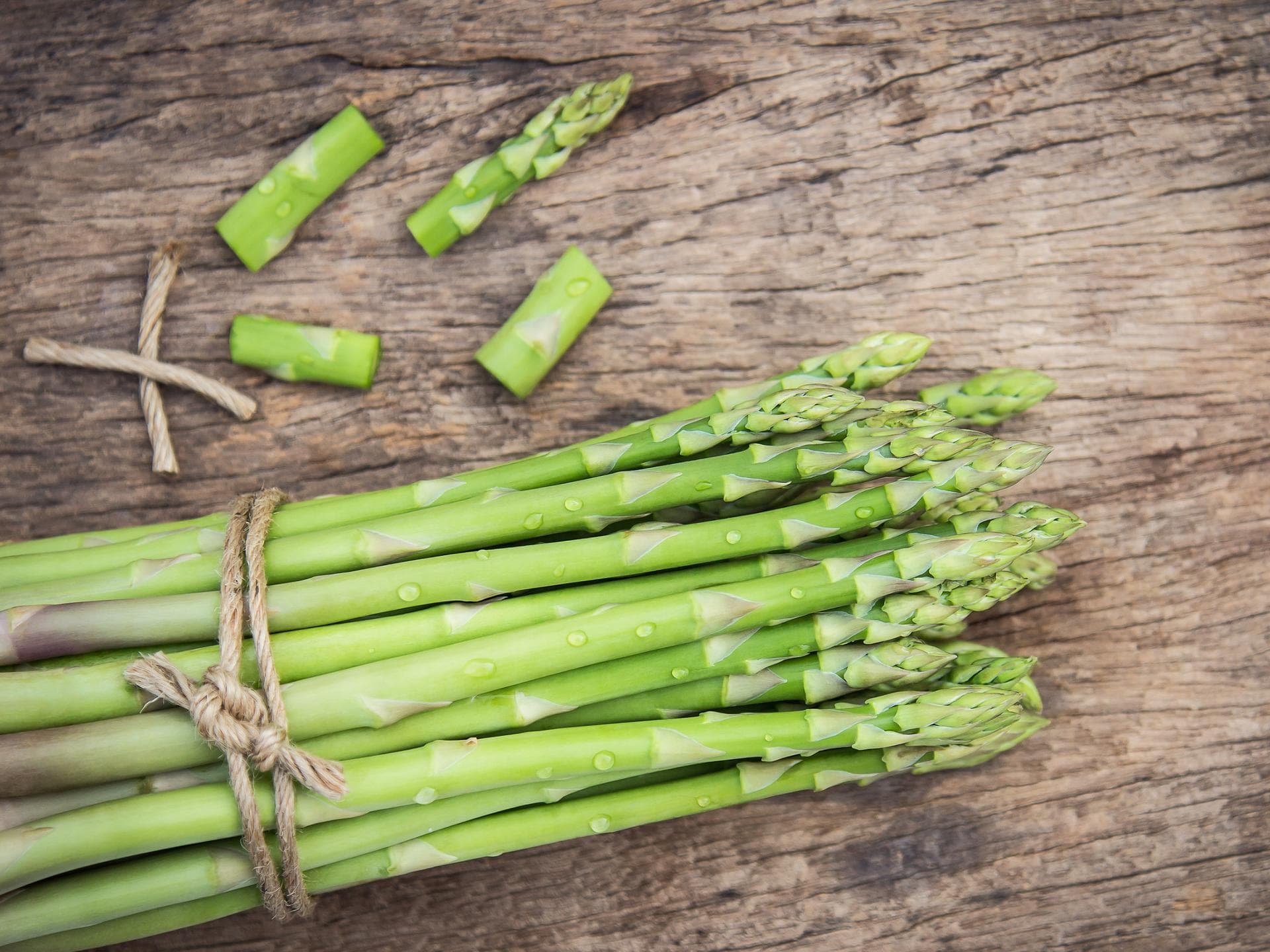 Grüner Spargel
