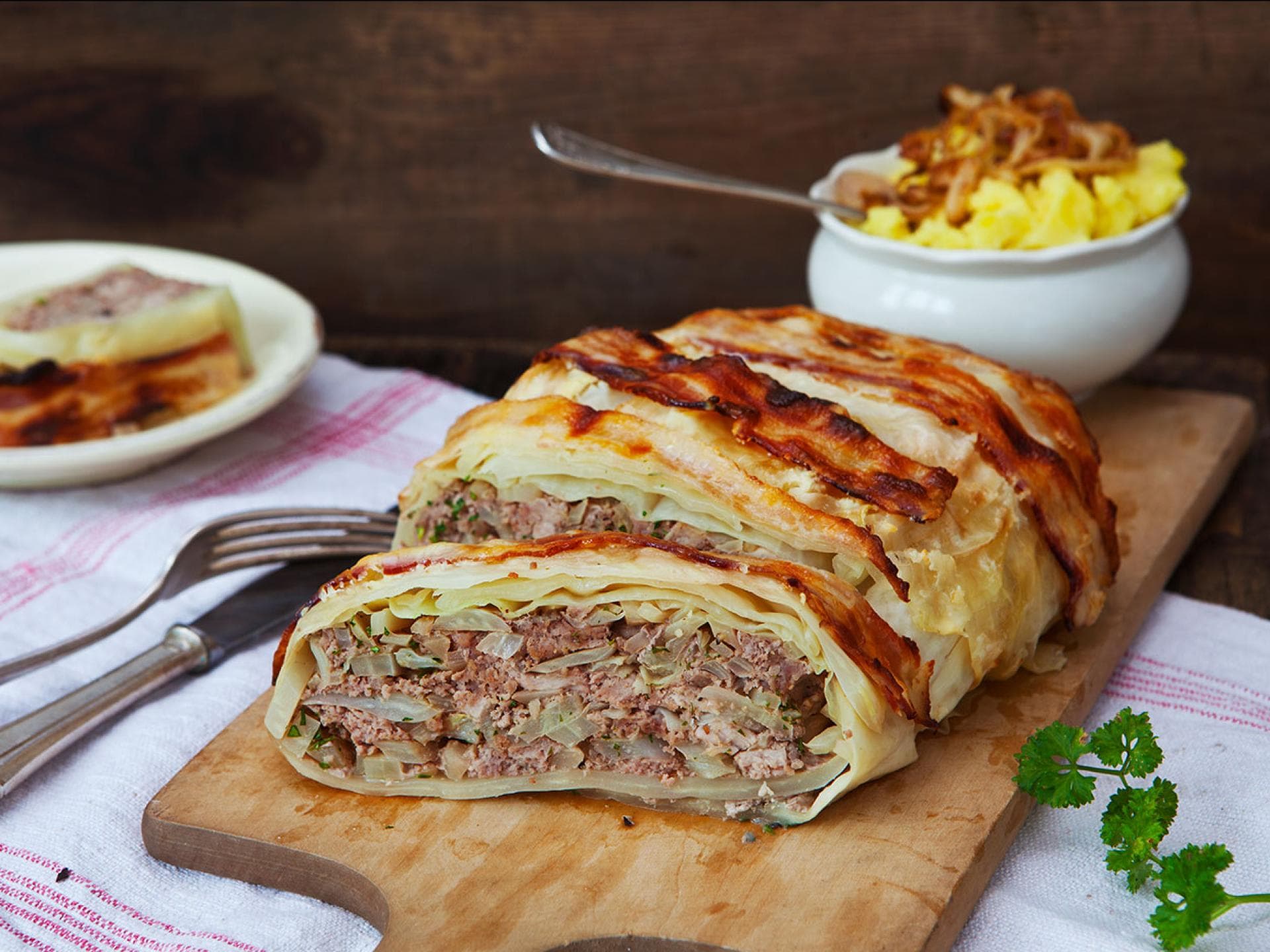 Hackbraten Rezept mit Weißkohl ganz einfach selber machen