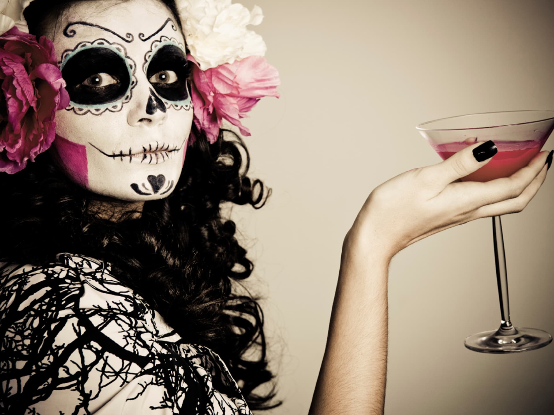 Frau mit Halloween Schminke