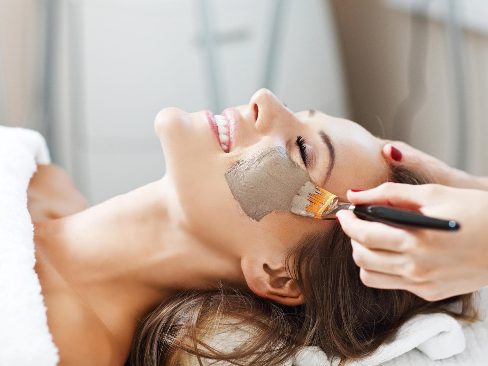 Heilerde als Peeling
