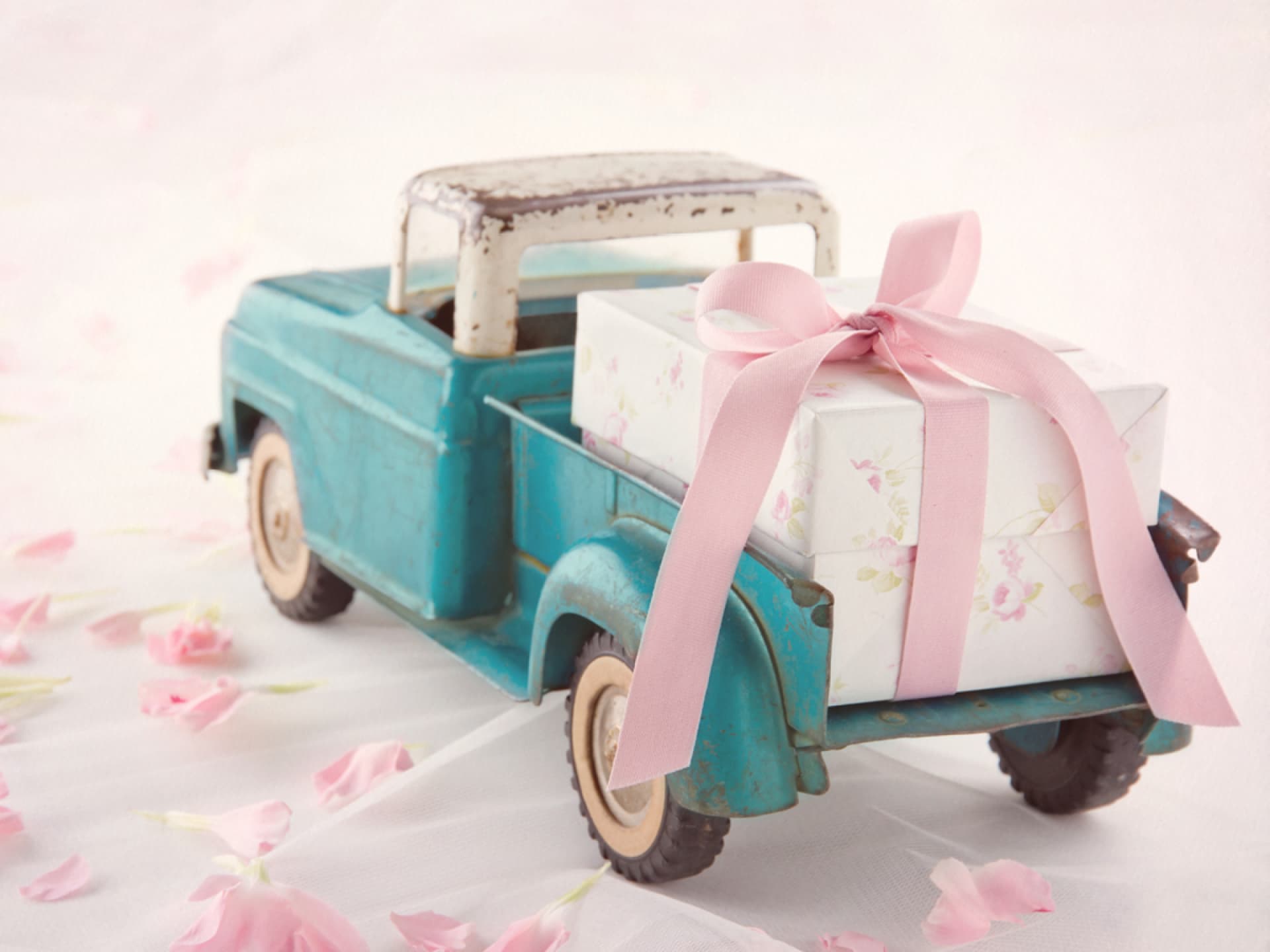 Geschenk auf Lastwagen