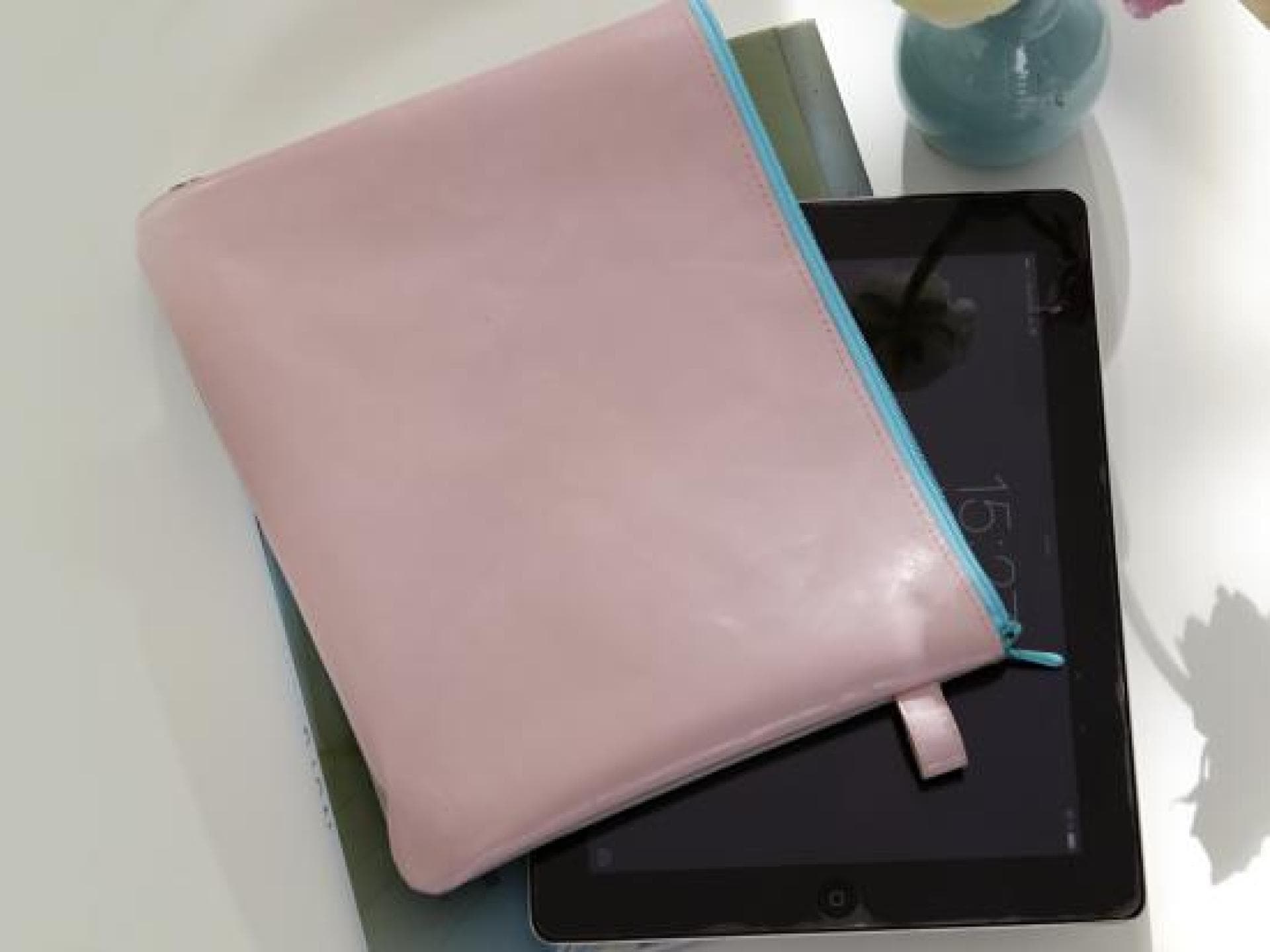 Schickes iPad-Etui aus Ziegenleder Schickes iPad-Etui aus Ziegenleder
