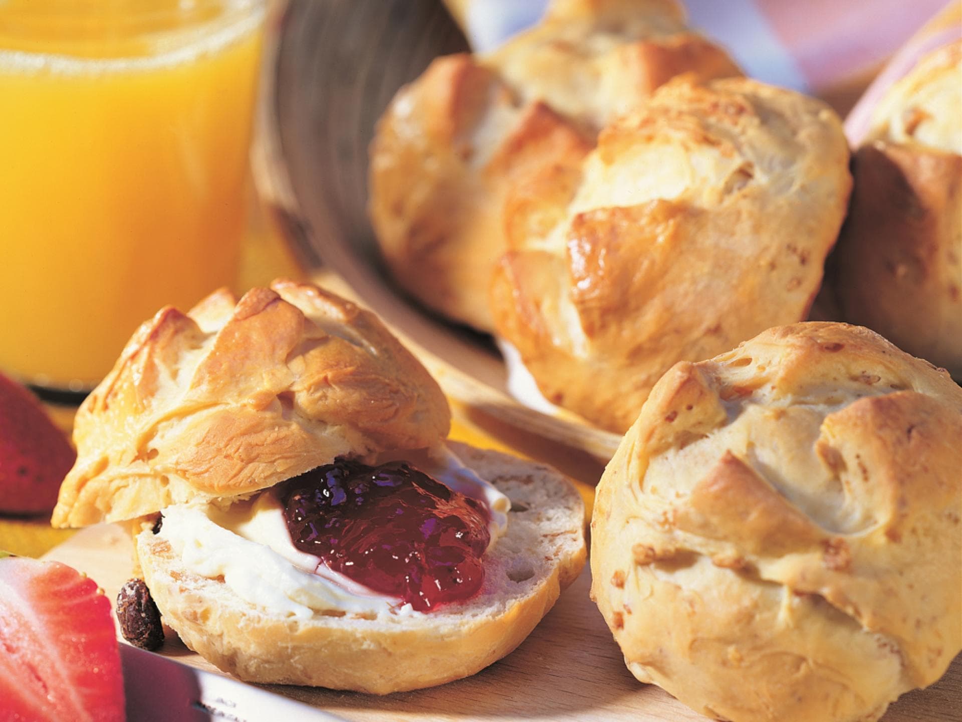 Milchbrötchen