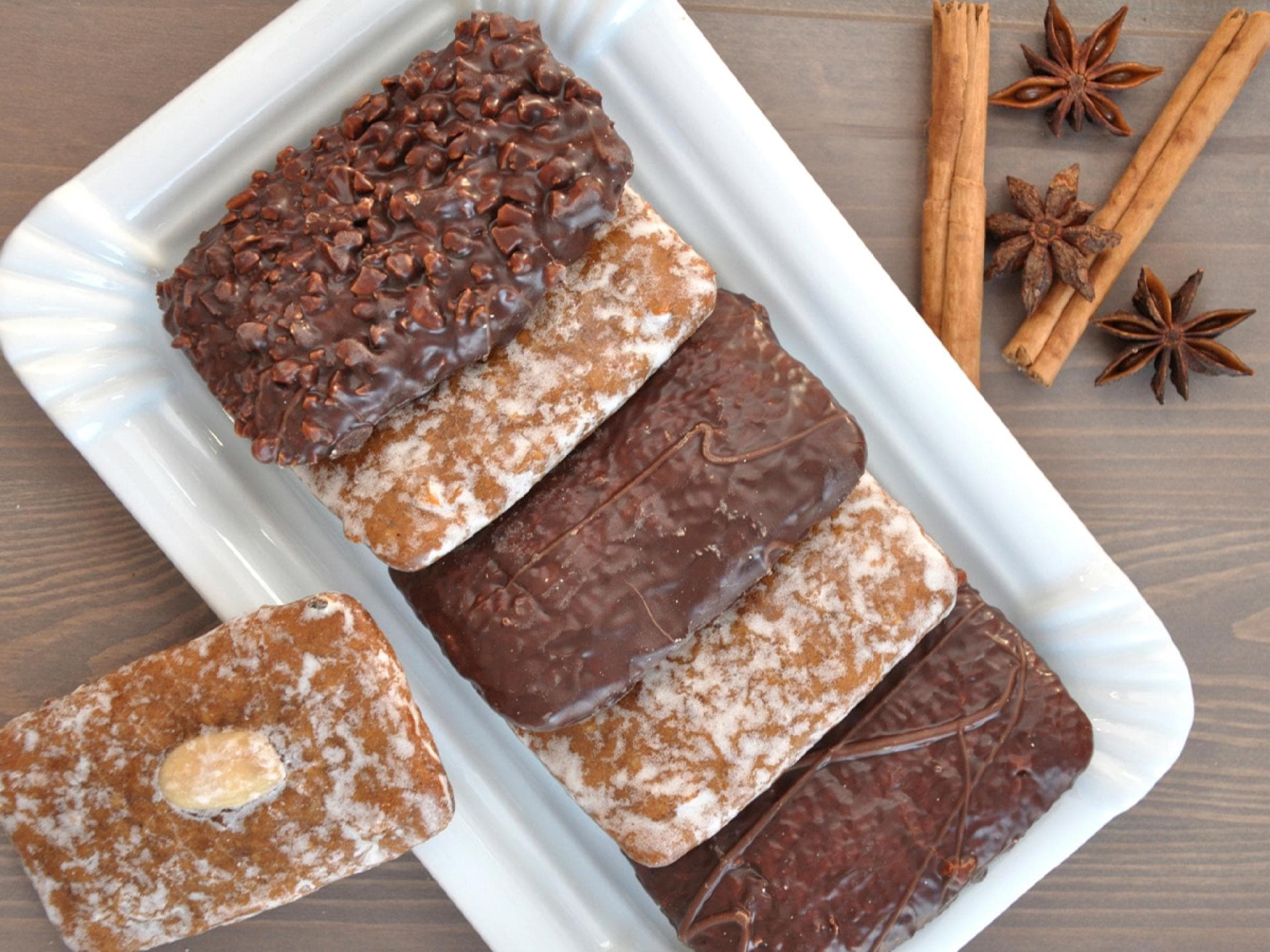 Lebkuchen-Kekse auf einem Teller