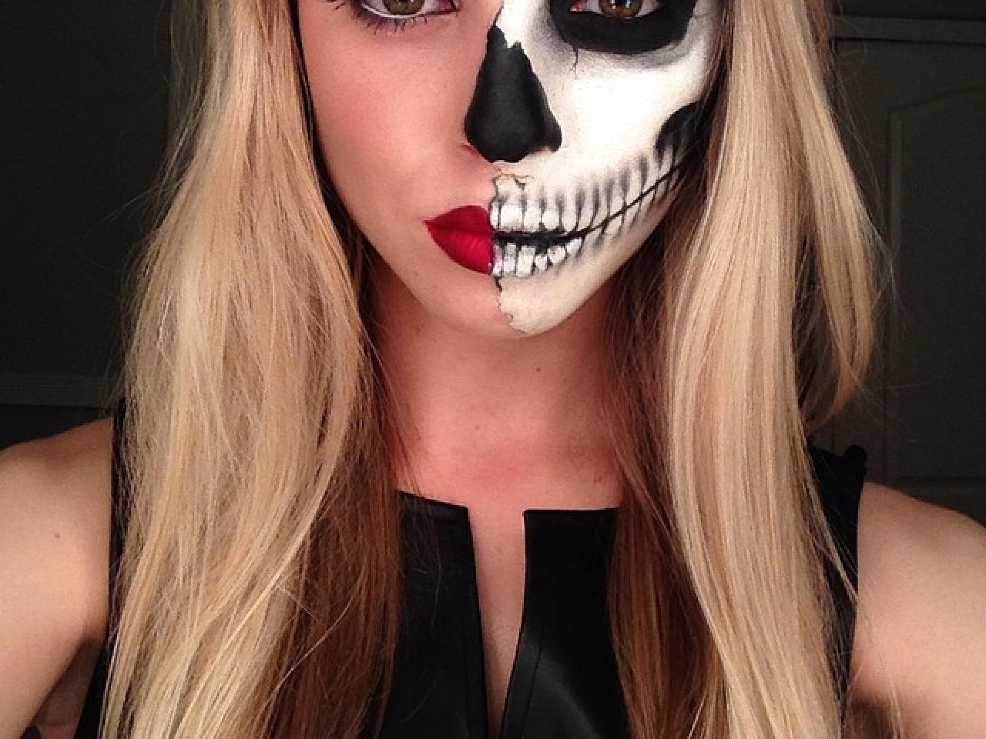 Halber Totenkopf