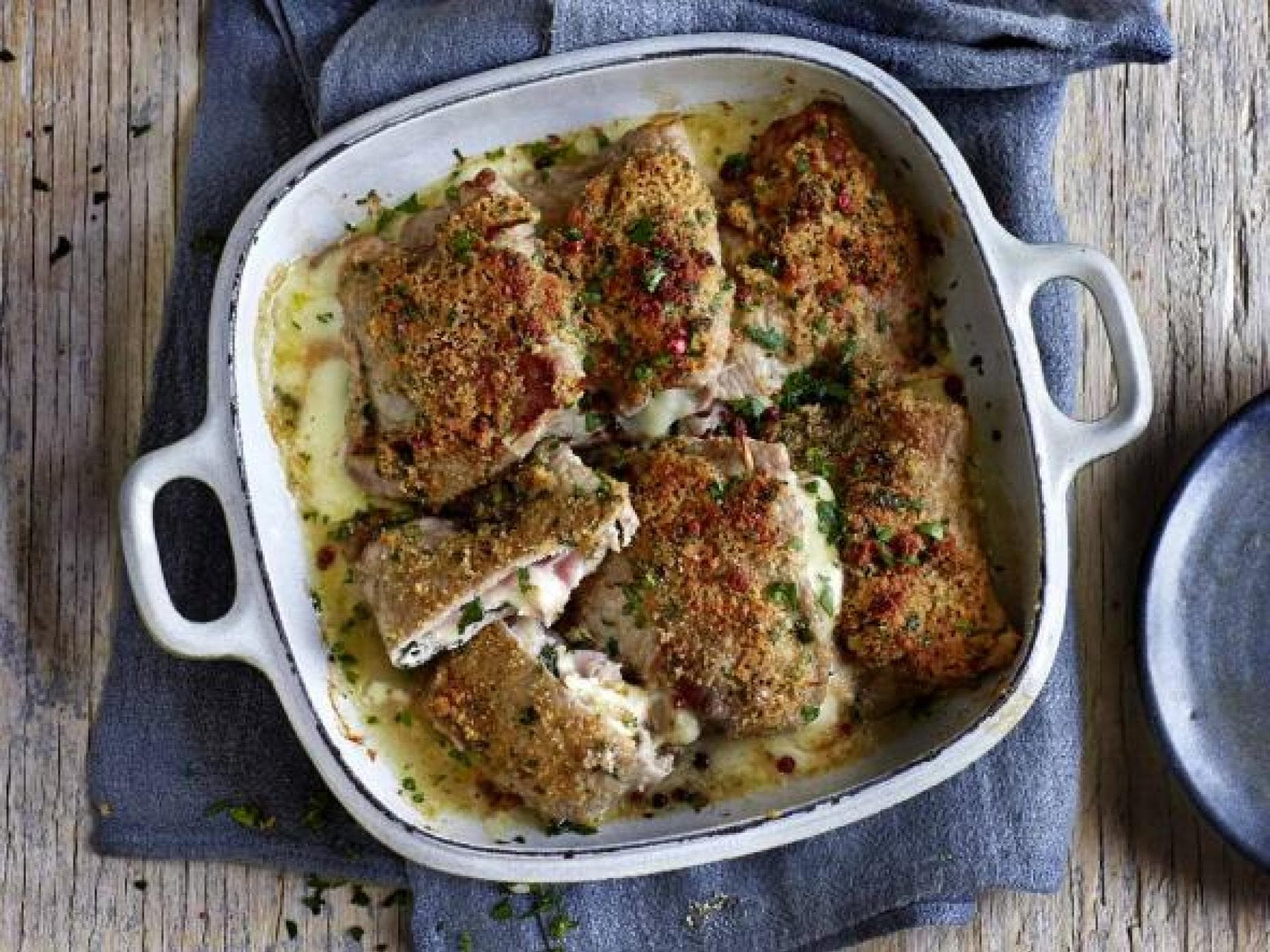 Ofenschnitzel mit Schinken und Appenzeller gefüllt