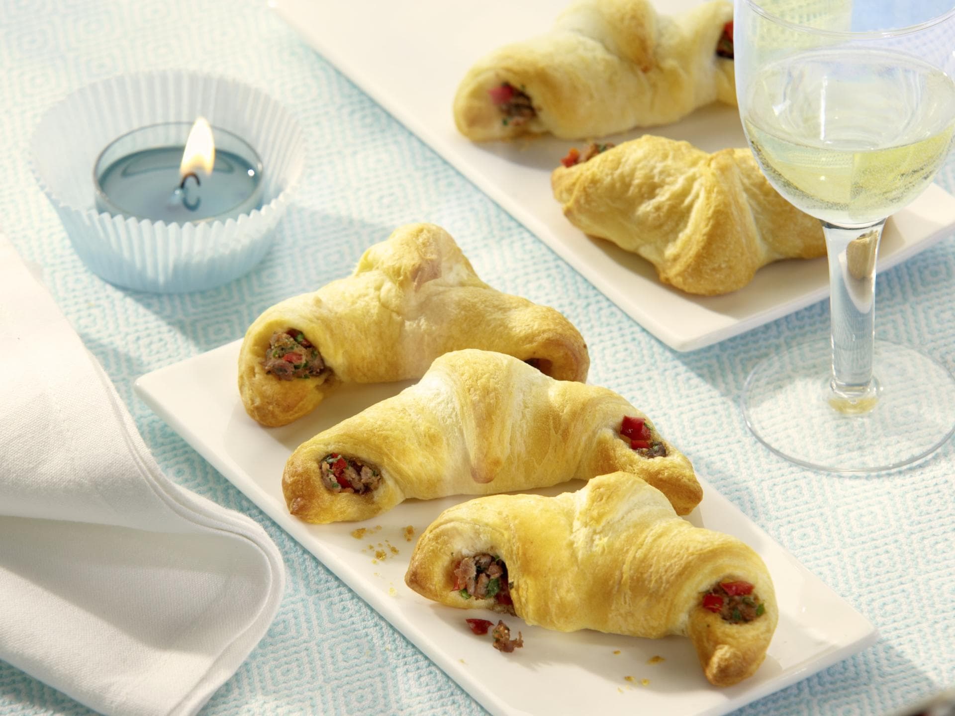 Mini-Croissants mit Hackfleischfüllung