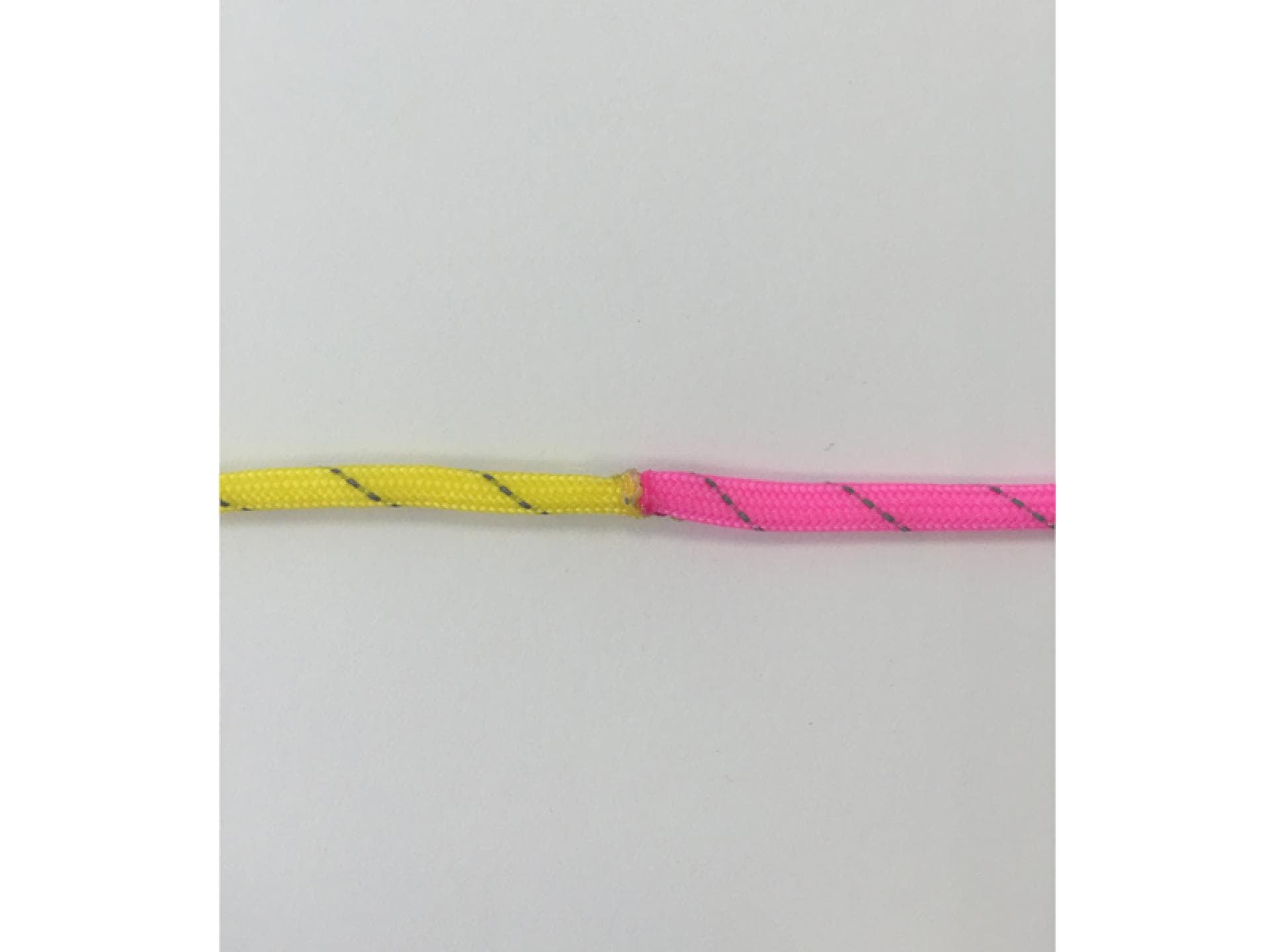 Anleitung für Paracord- Armband Schritt 3 Anleitung für Paracord- Armband Schritt 3