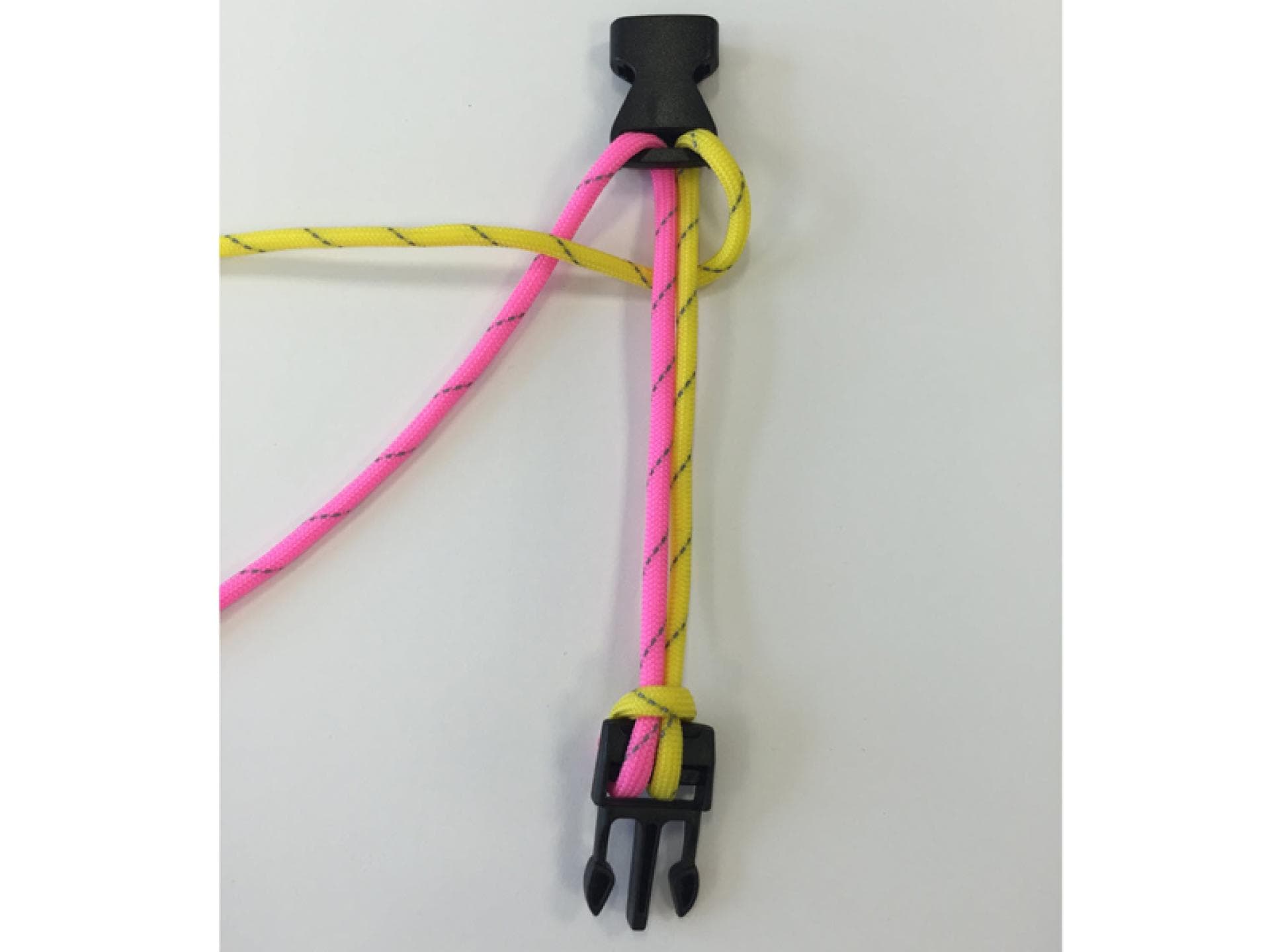 Anleitung Paracord-Armband Schritt 5 Anleitung Paracord-Armband Schritt 5
