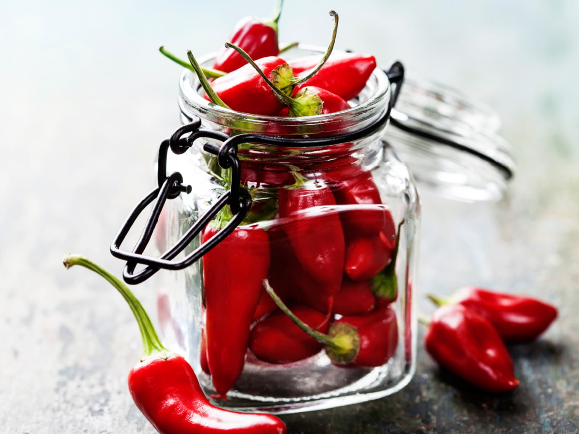 Peperoni im Glas
