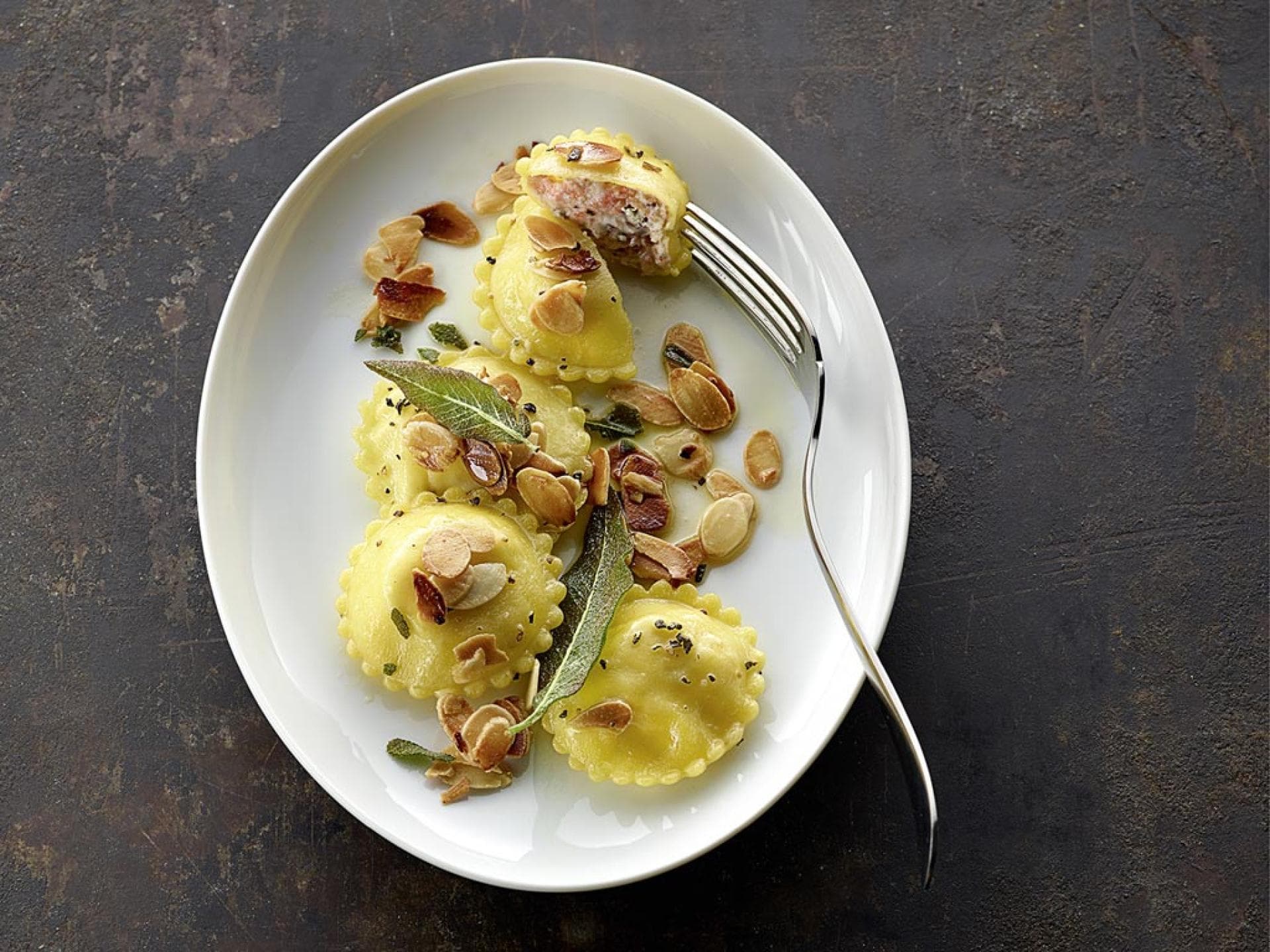 Ravioli mit Frischkäse-Feigen-Füllung