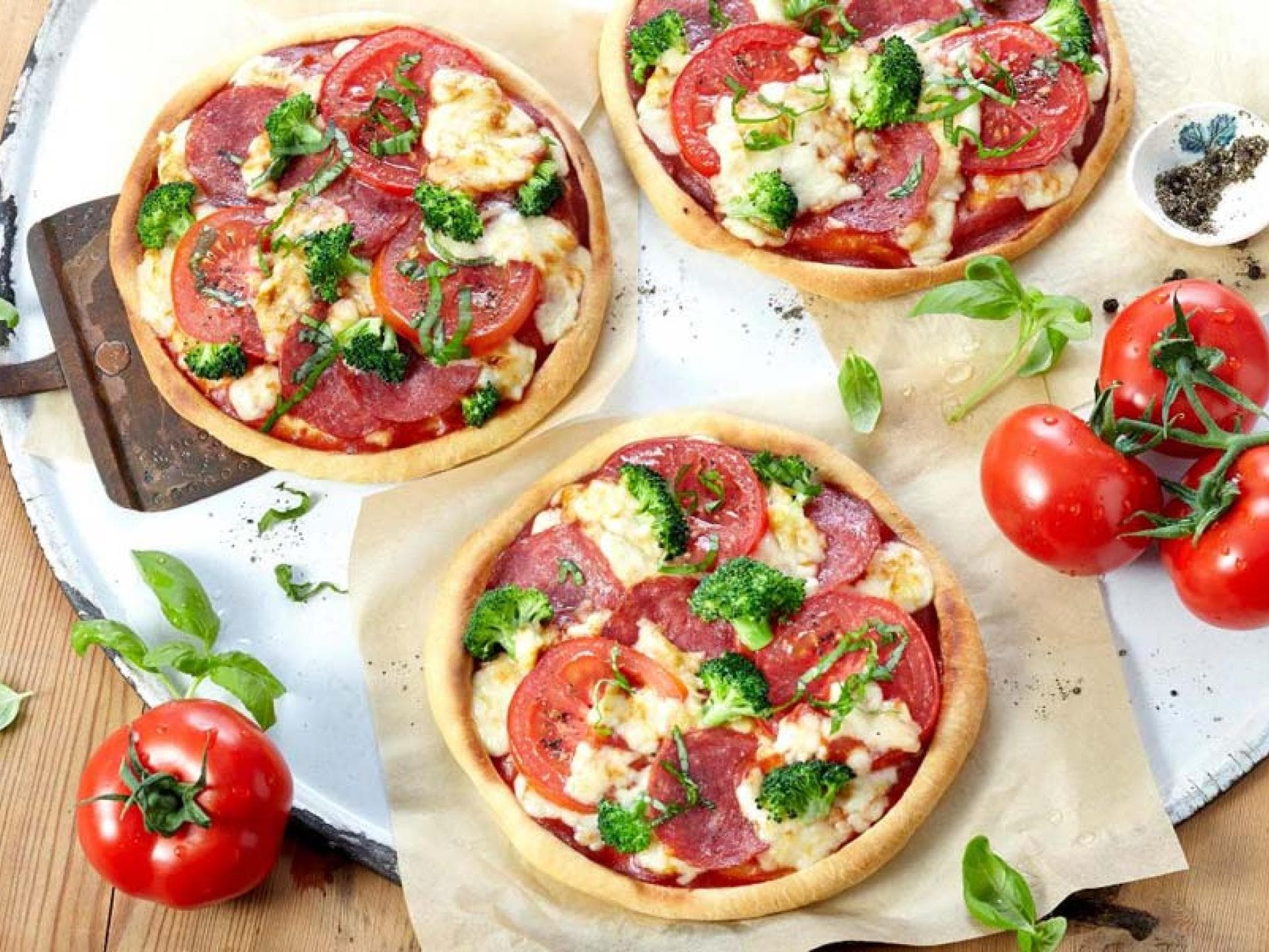 Rezept Mini-Pizza aus Quark-Öl-Teig