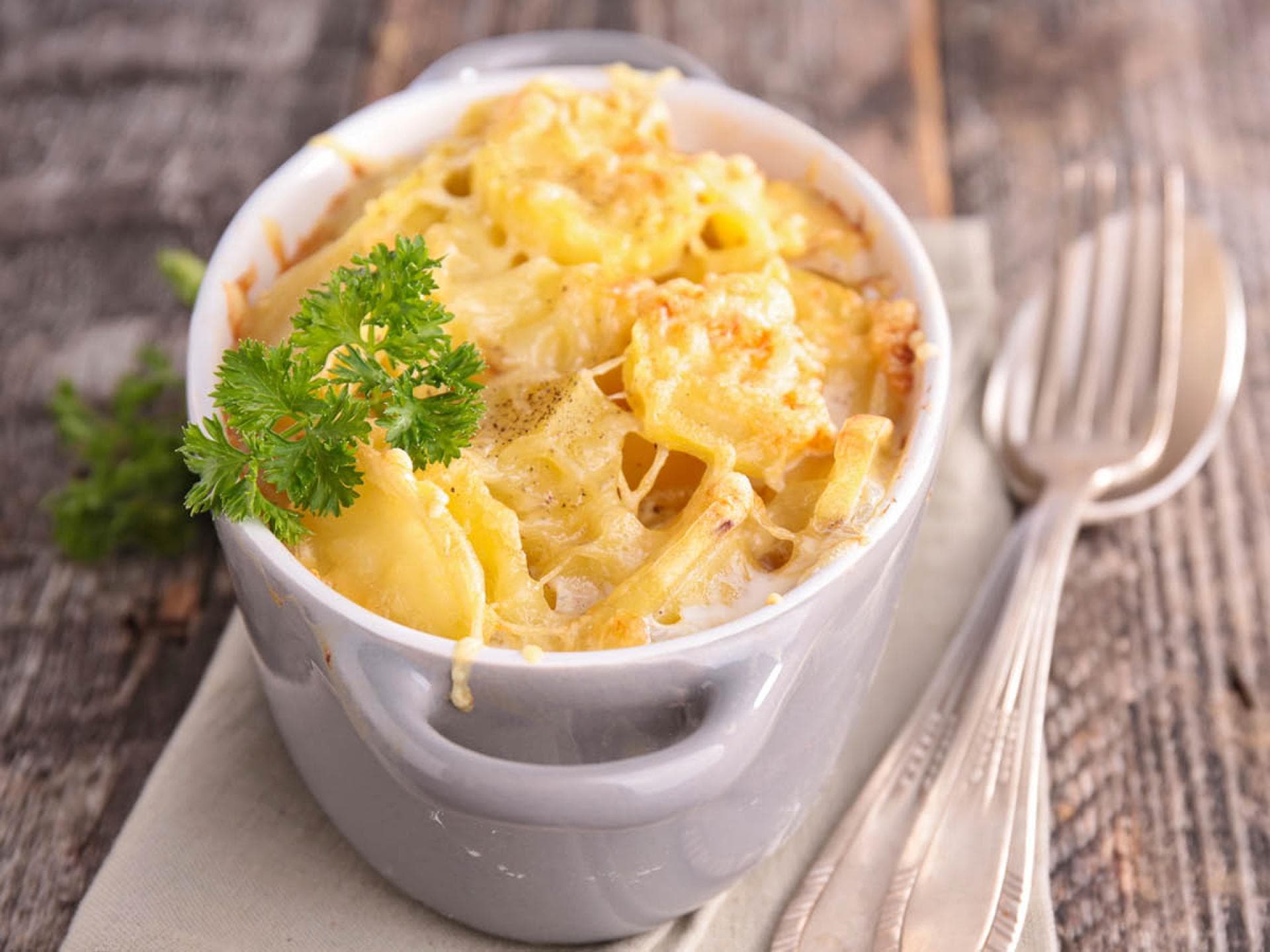 Rezept Parmesankartoffeln: Kartoffeln mit Parmesankäse überbacken 