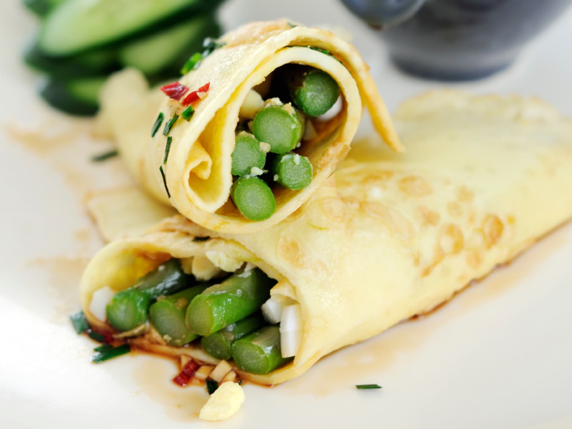 Spargel-Crêpes Crêpes gefüllt mit Spargel