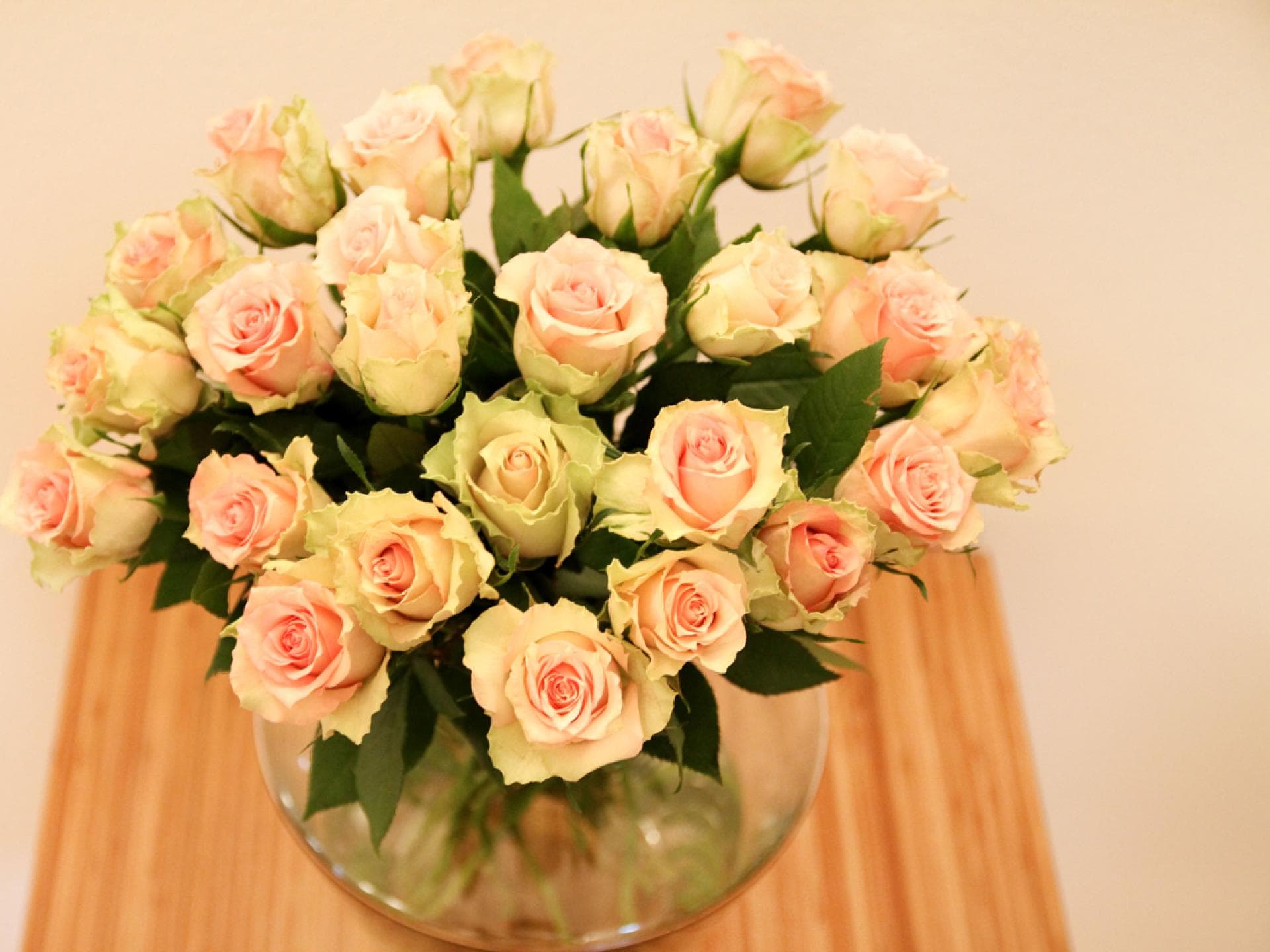 Rosen Vase
