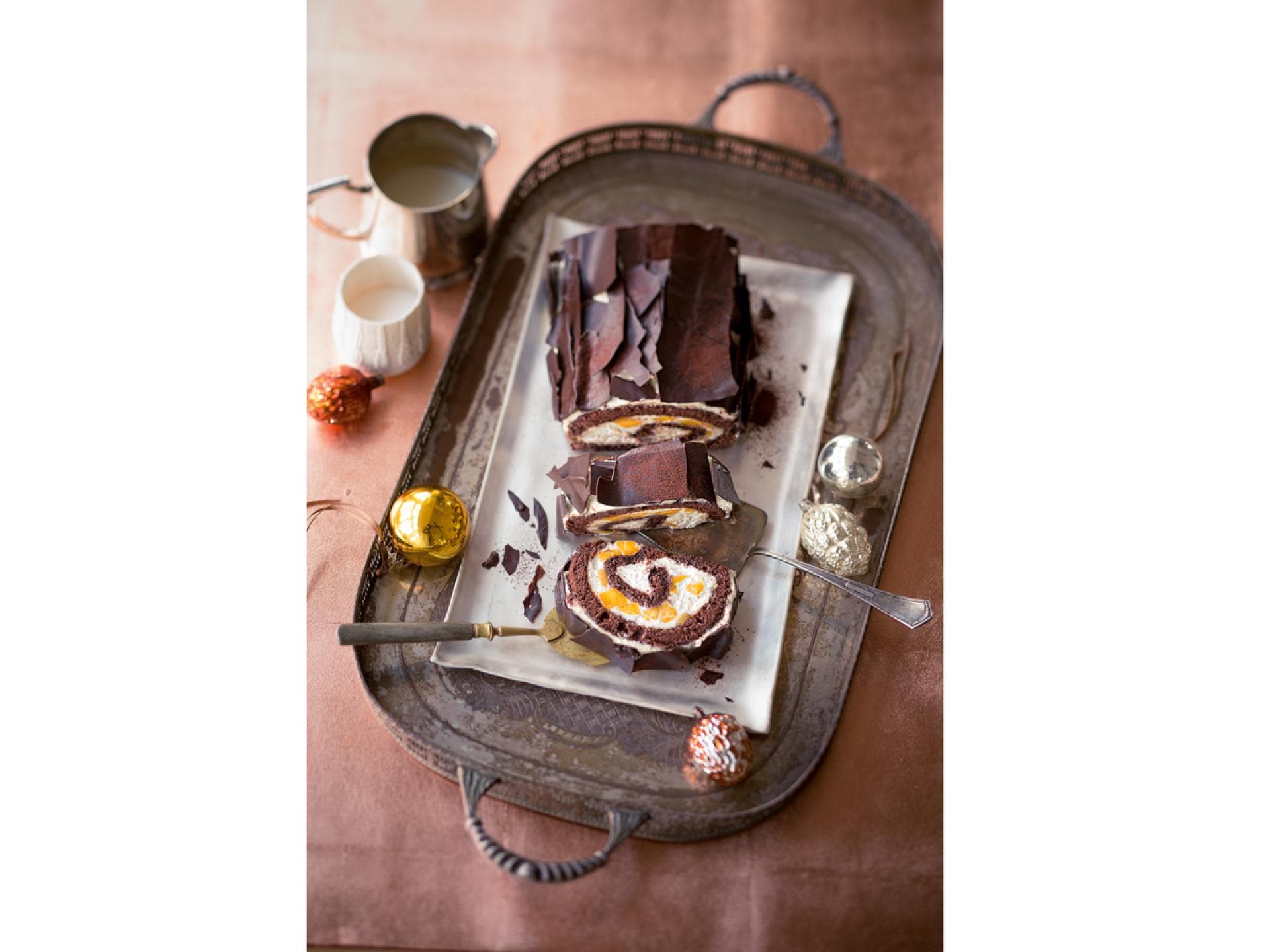 Schokorolle mit Mango-Mascarpone-Creme Schokorolle mit Mango-Mascarpone-Creme