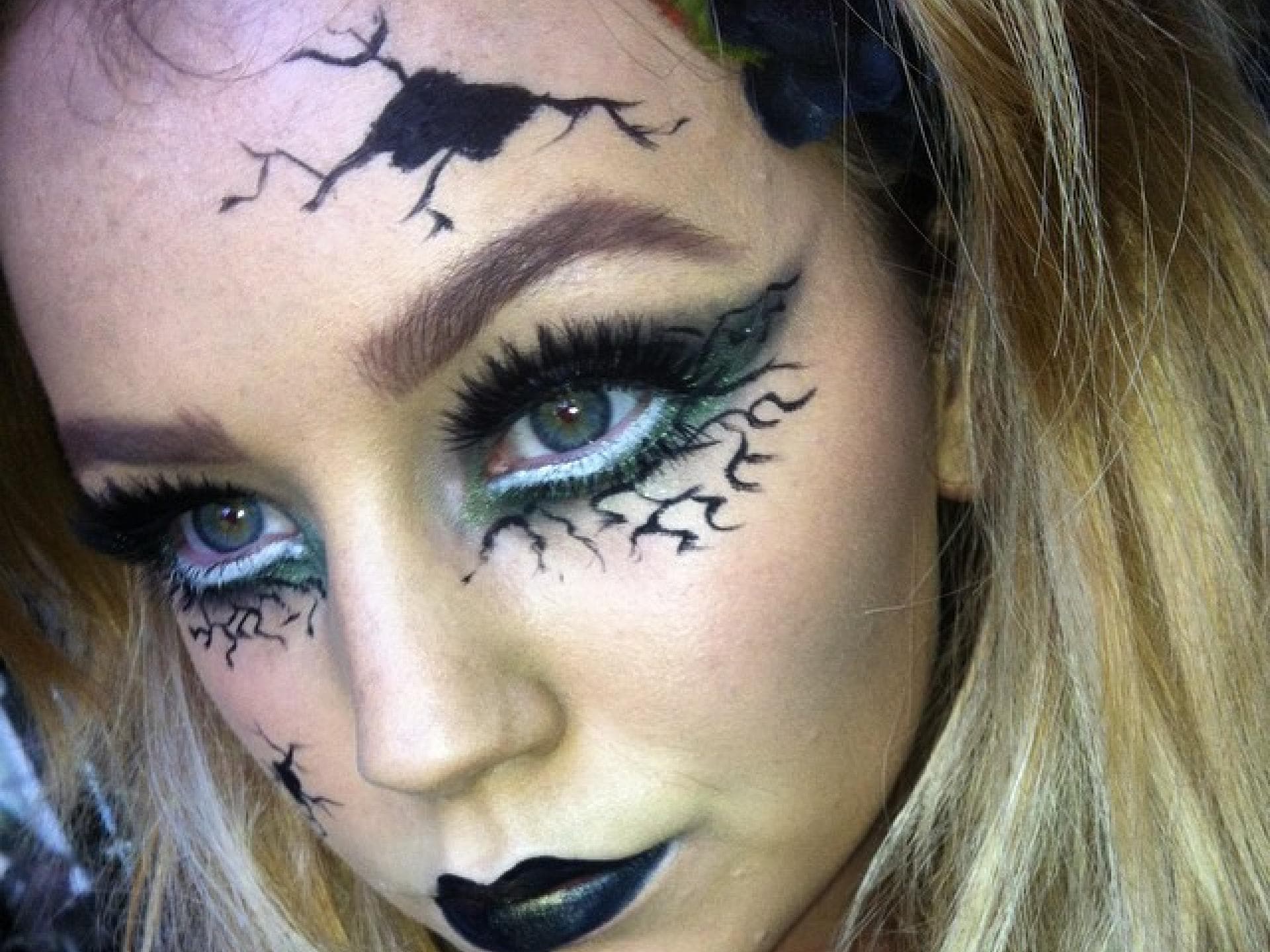 Grufti-Make-up