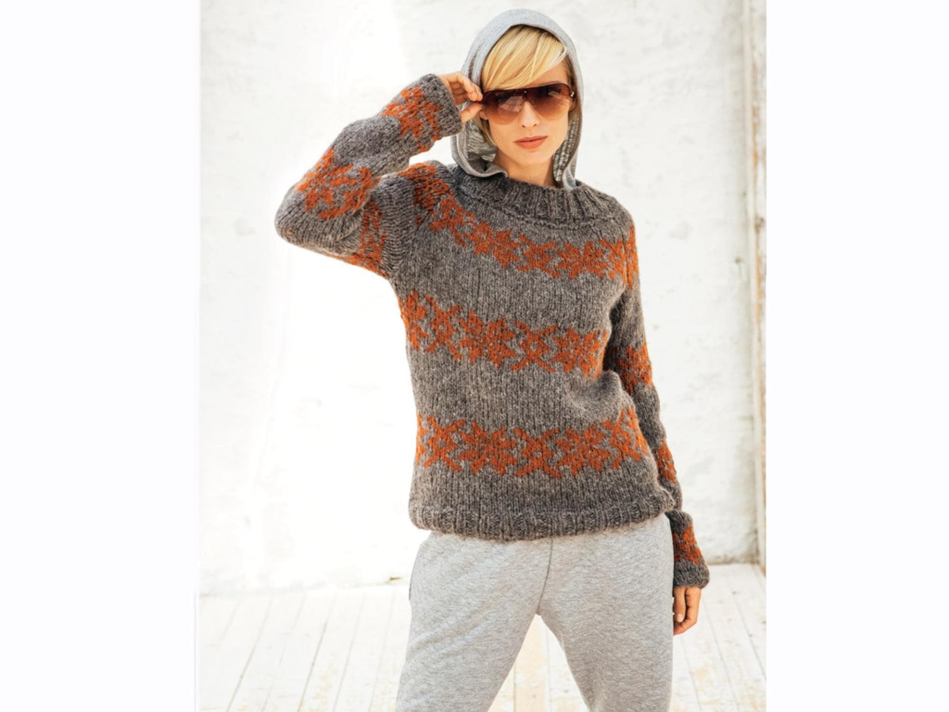 Strickanleitung für Raglanpullover mit Jacquardmuster von Lana Grossa Strickanleitung für Raglanpullover mit Jacquardmuster von Lana Grossa