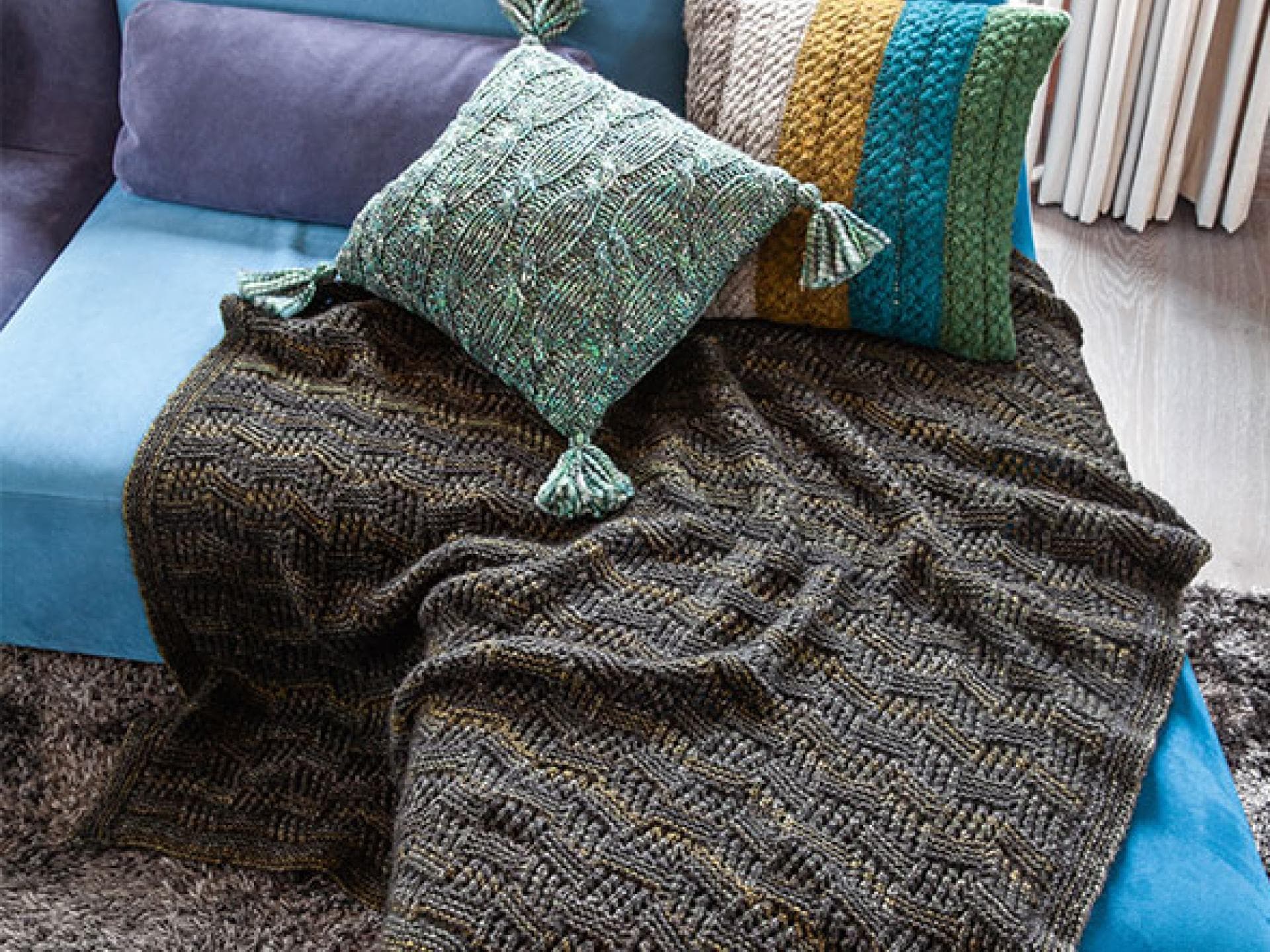 Strickanleitungen: Kissenhüllen und Wohndecke Strickanleitungen: Kissenhüllen und Wohndecke