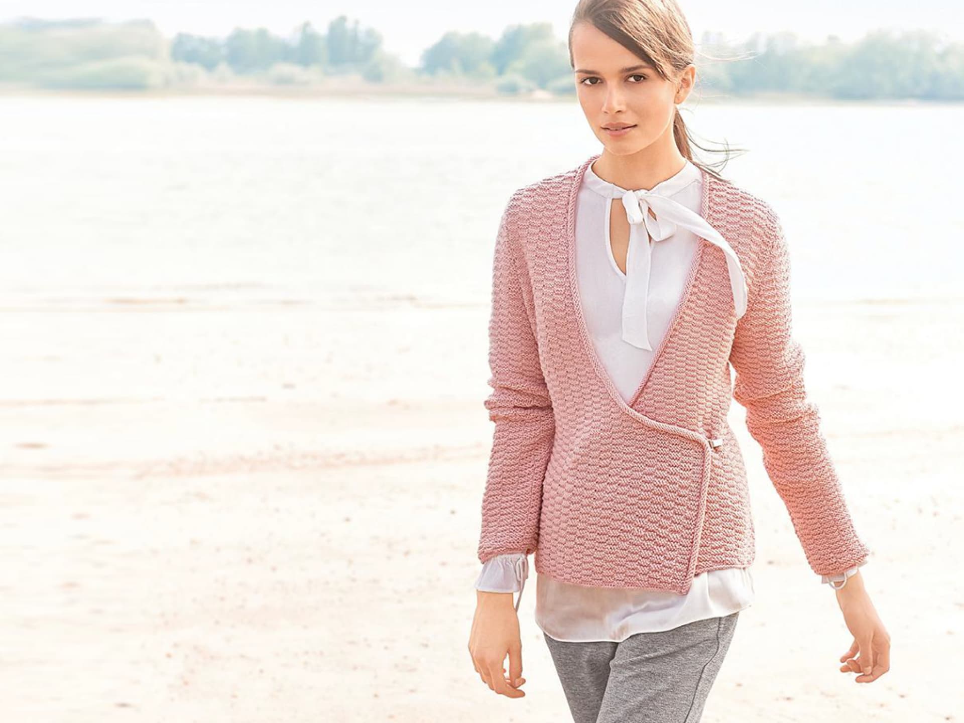 Rosa Strickjacke "Cool Wool"