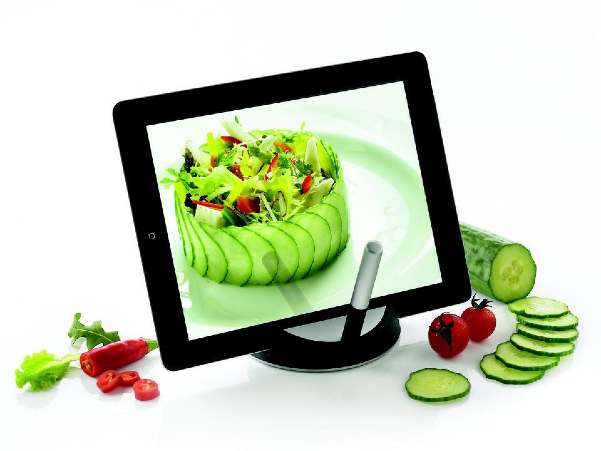 Tablet-PC mit Gemüse