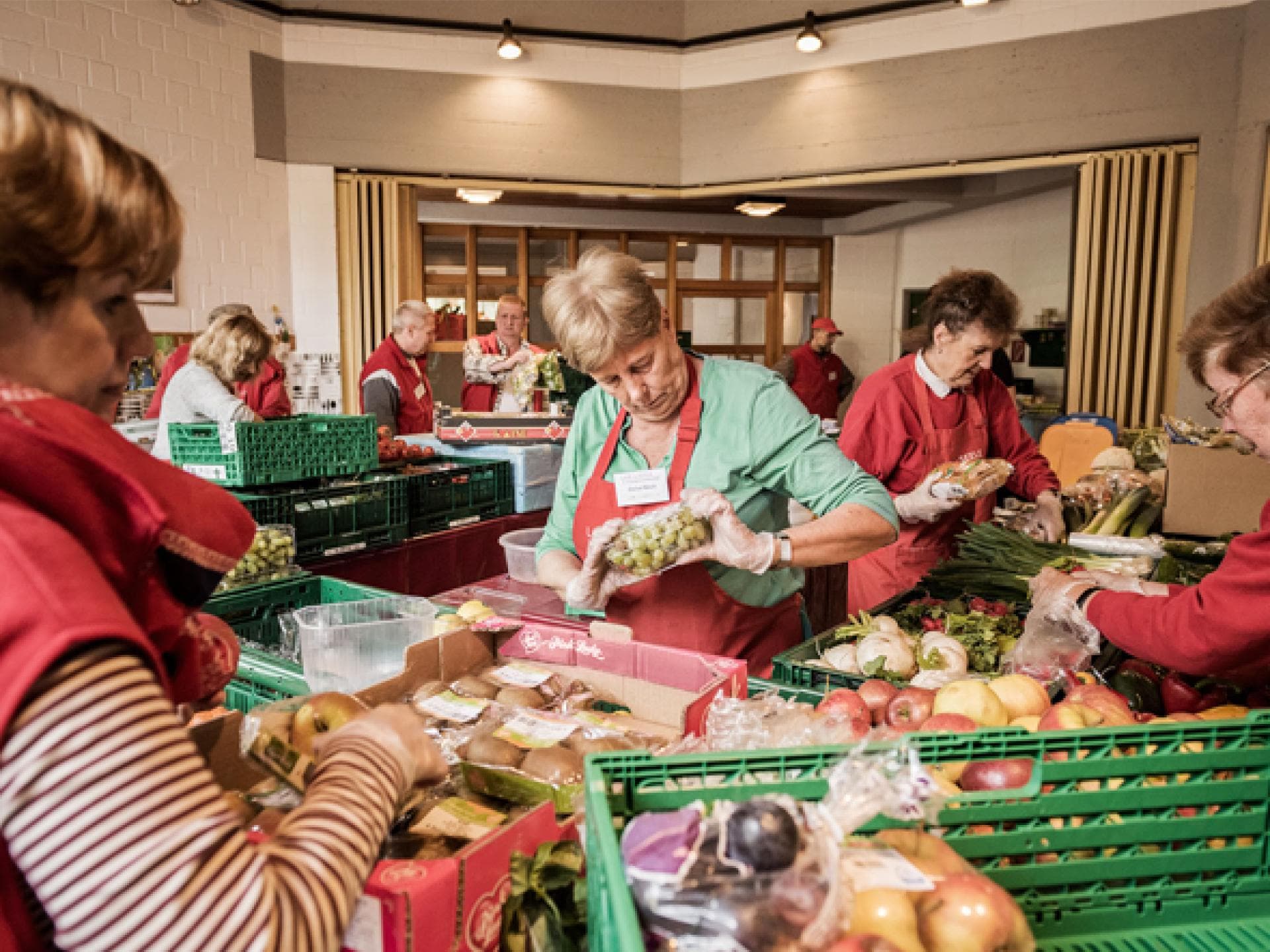 Lebensmittel-Sortierung bei der Tafel