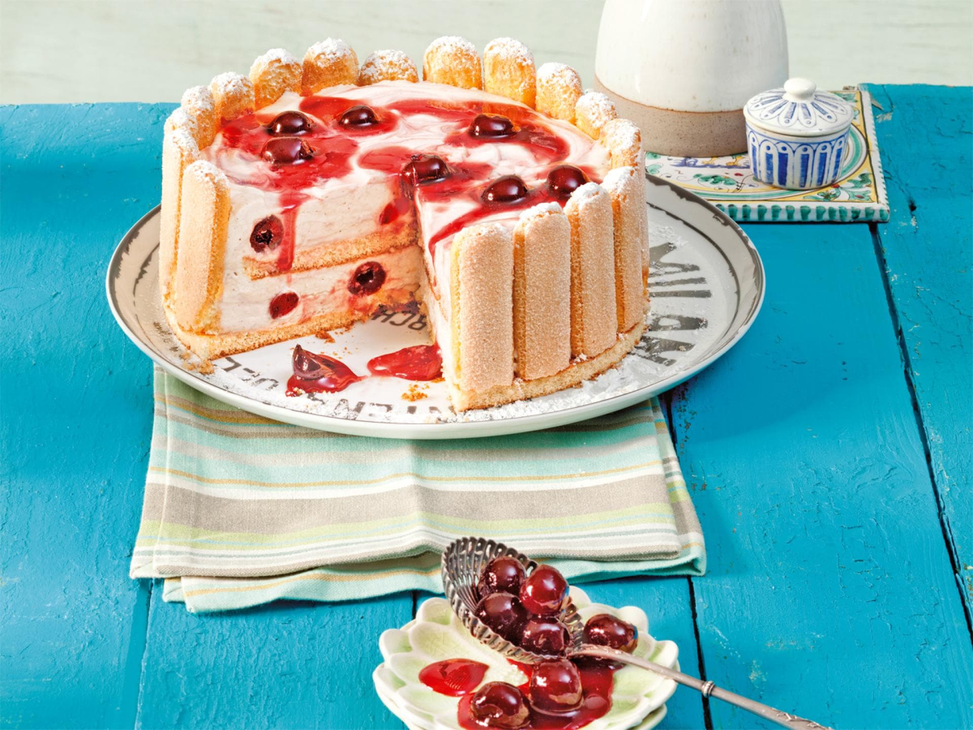 Torta Di Mascarpone -Feine Torte mit cremiger Mascapone und Löffelbiscuit