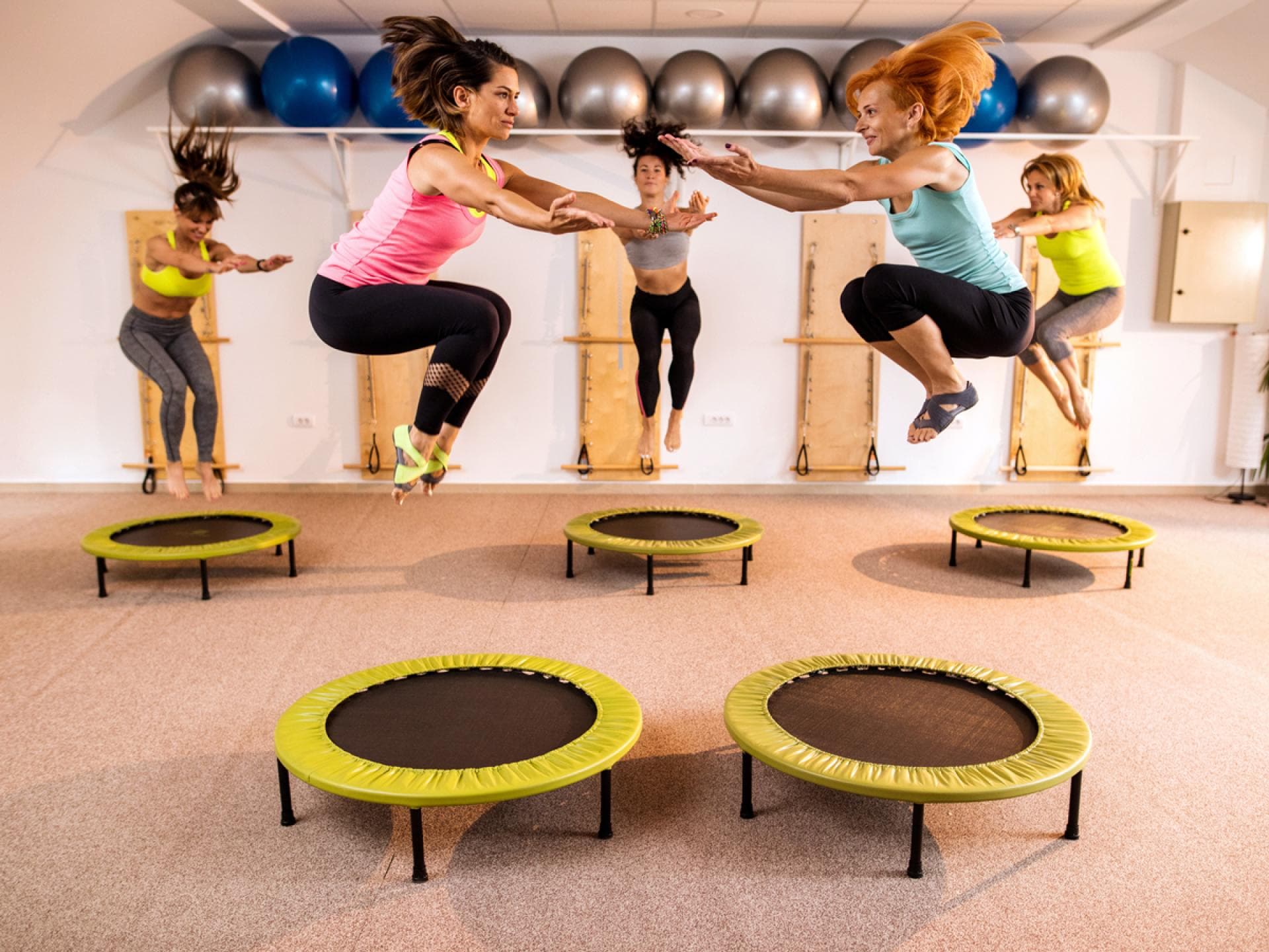 Trampolin springen Trampolin springen
