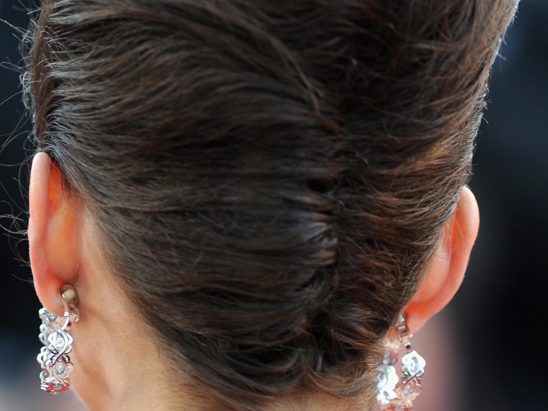 Von hinten Marion Cotillard Hochsteckfrisur