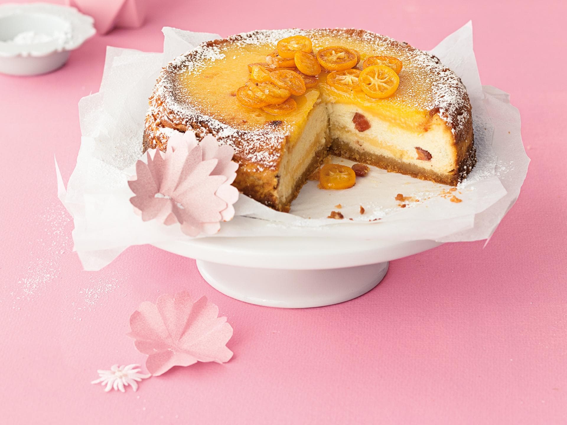 Zitronige Eierschecke mit Kumquats Zitronige Eierschecke mit Kumquats - Ein Geschmackserlebnis aus Zitrus und feiner Creme