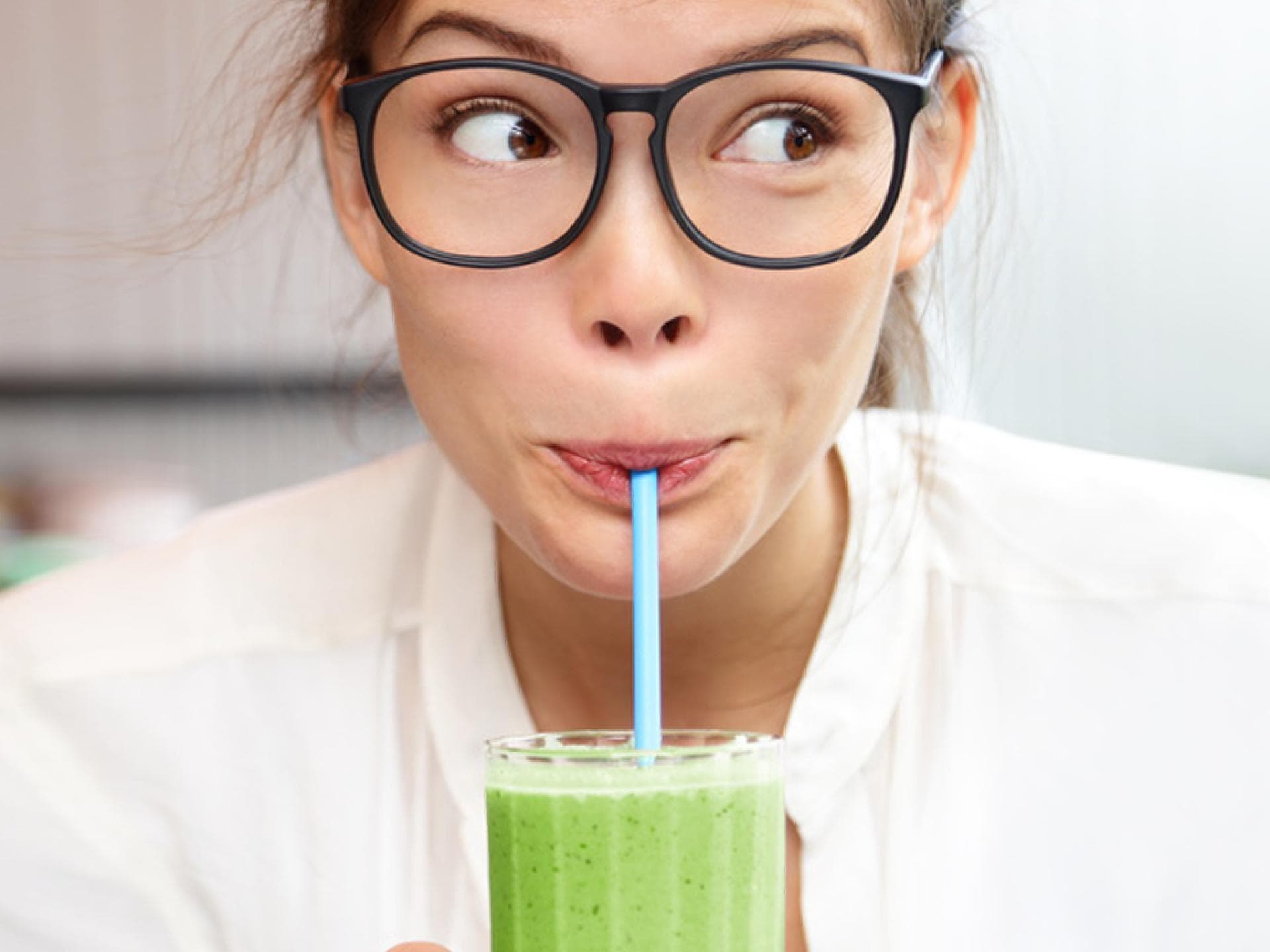Smoothie Zitrus Splash mit spritzigen Grapefruits und würzigem Sellerie