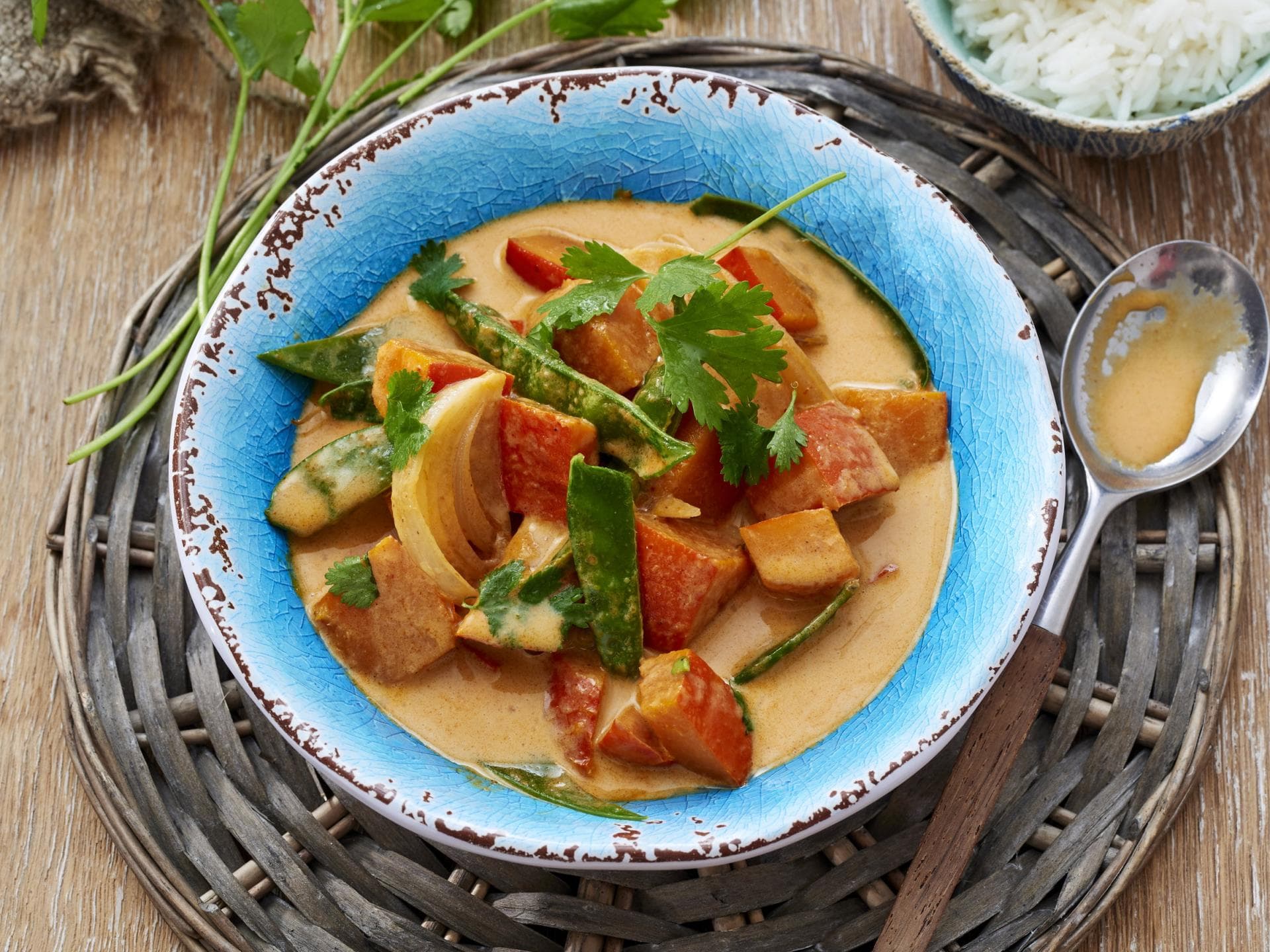 Kürbiscurry mit Zuckerschoten Kürbiscurry mit Zuckerschoten