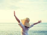 Frau am Meer