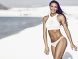 Frau im Bikini